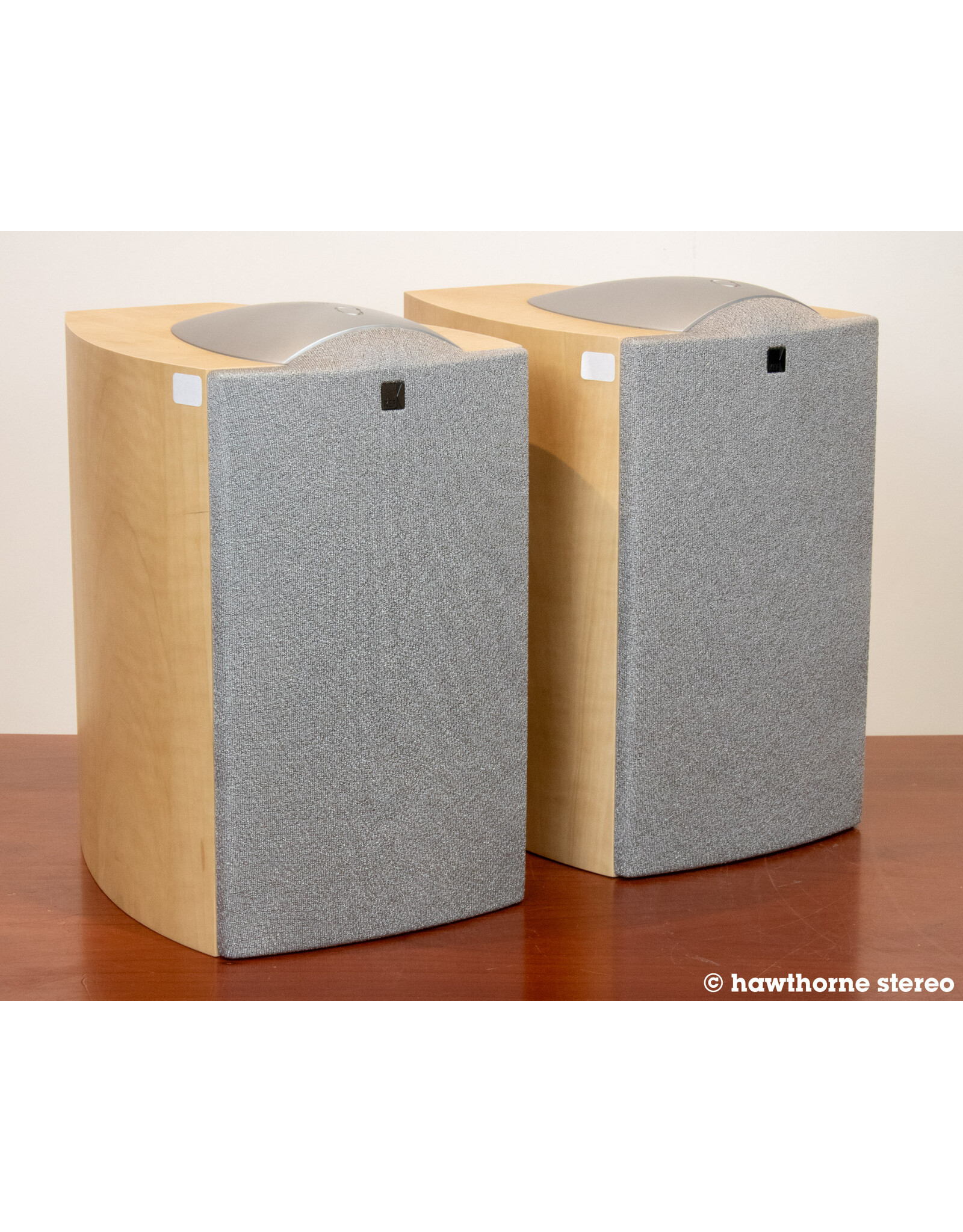 KEF KEF QCompact Bookshelf Speakers USED