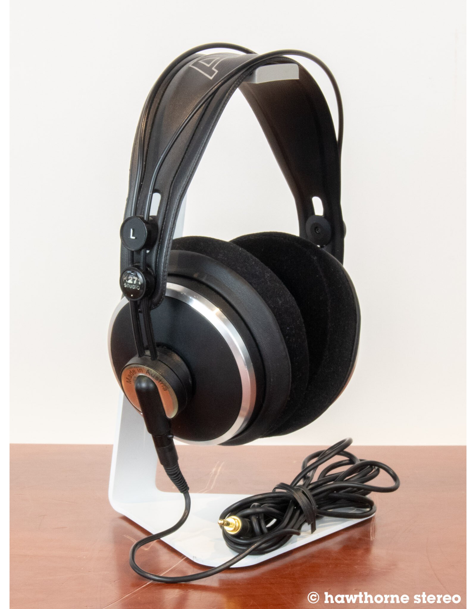 AKG AKG K271 Studio Headphones USED