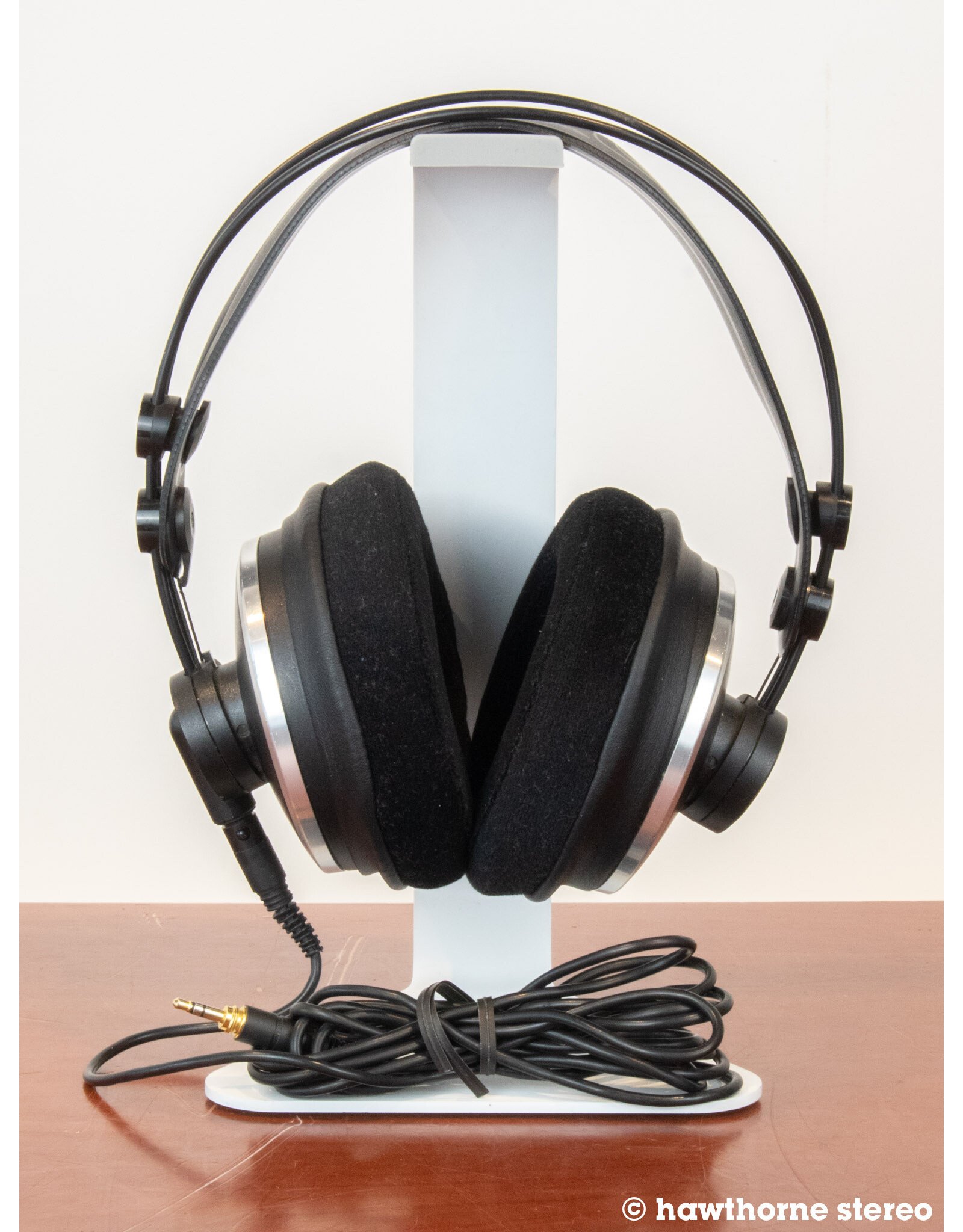 AKG AKG K271 Studio Headphones USED