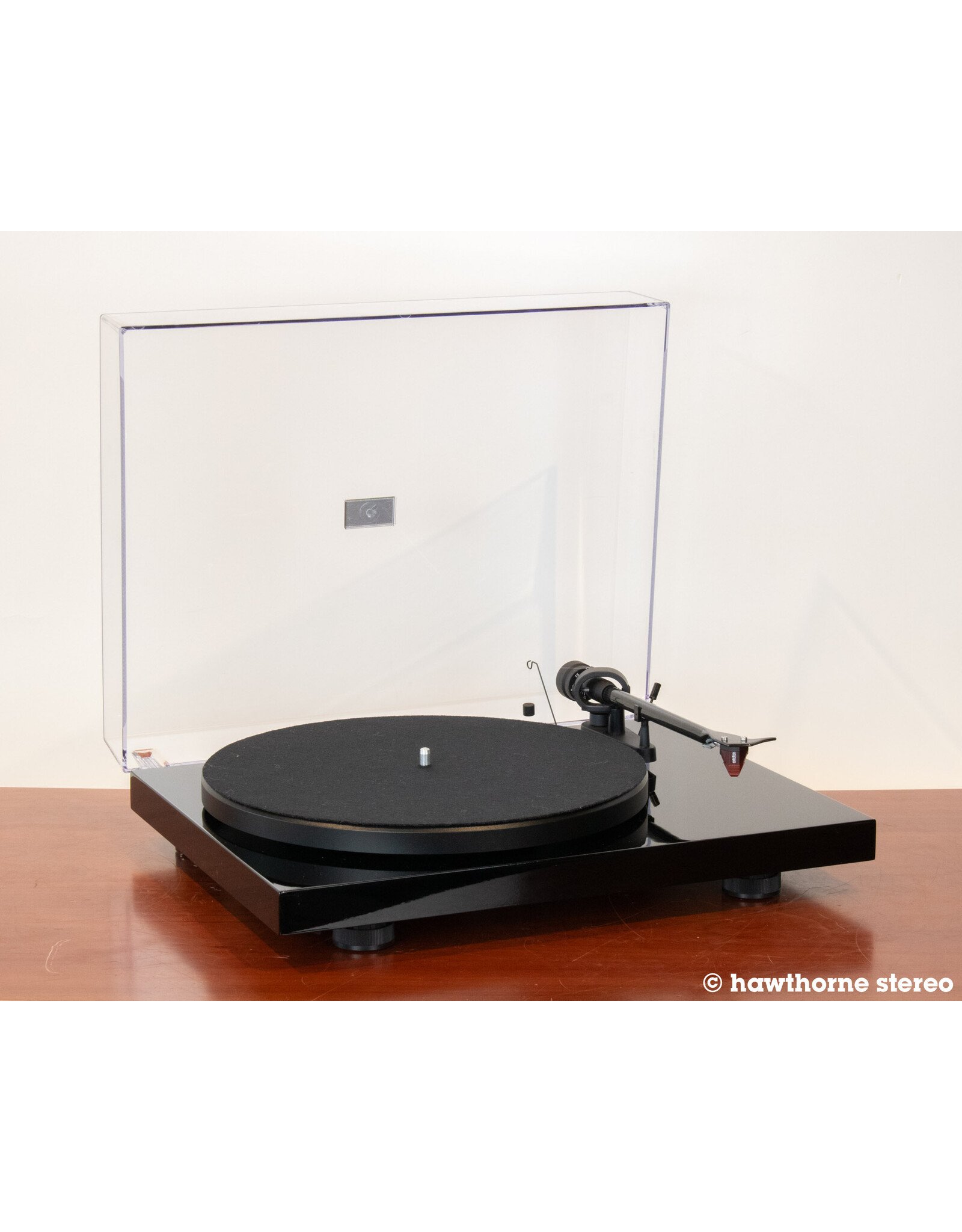 Pro-Ject Pro-Ject Debut Carbon DC Black Turntable USED