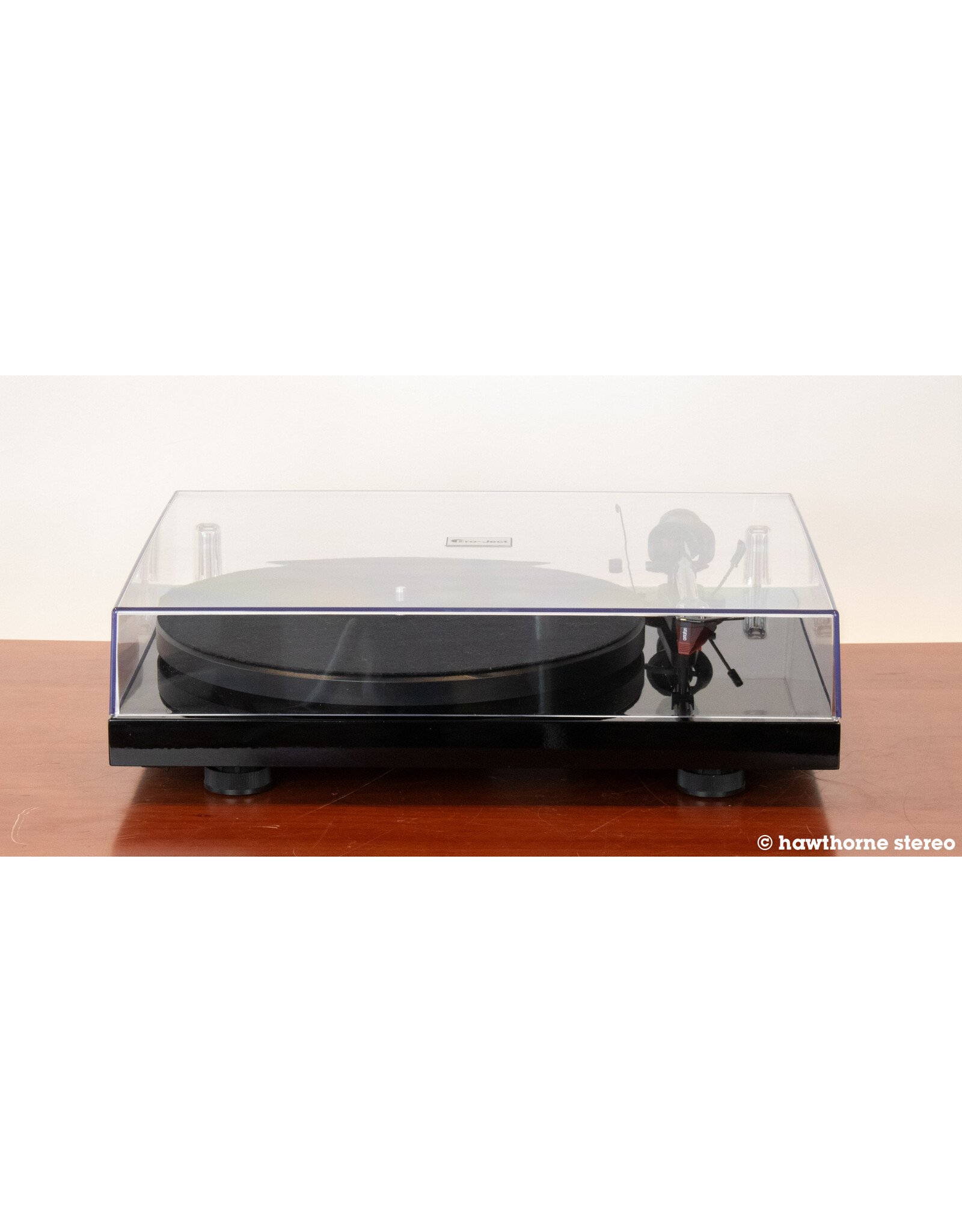 Pro-Ject Pro-Ject Debut Carbon DC Black Turntable USED