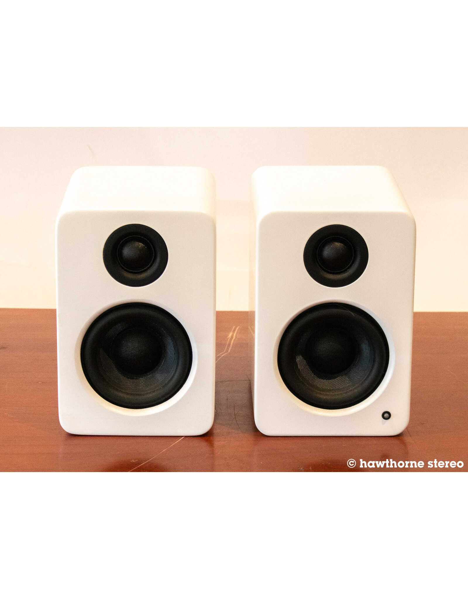 Kanto Kanto YU2 Desktop Powered Speakers USED