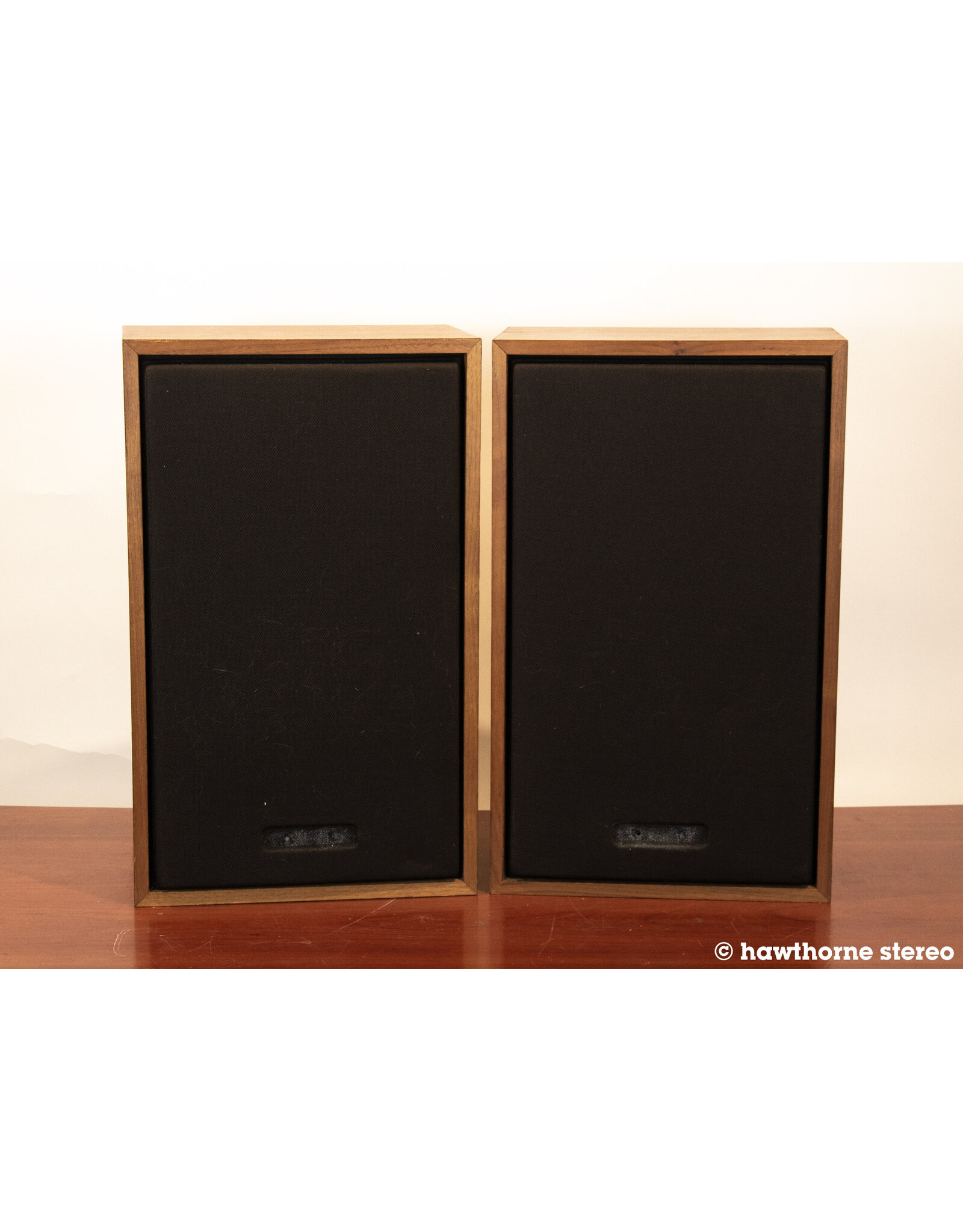 Radio Shack Radio Shack MC-1201 Bookshelf Speakers USED