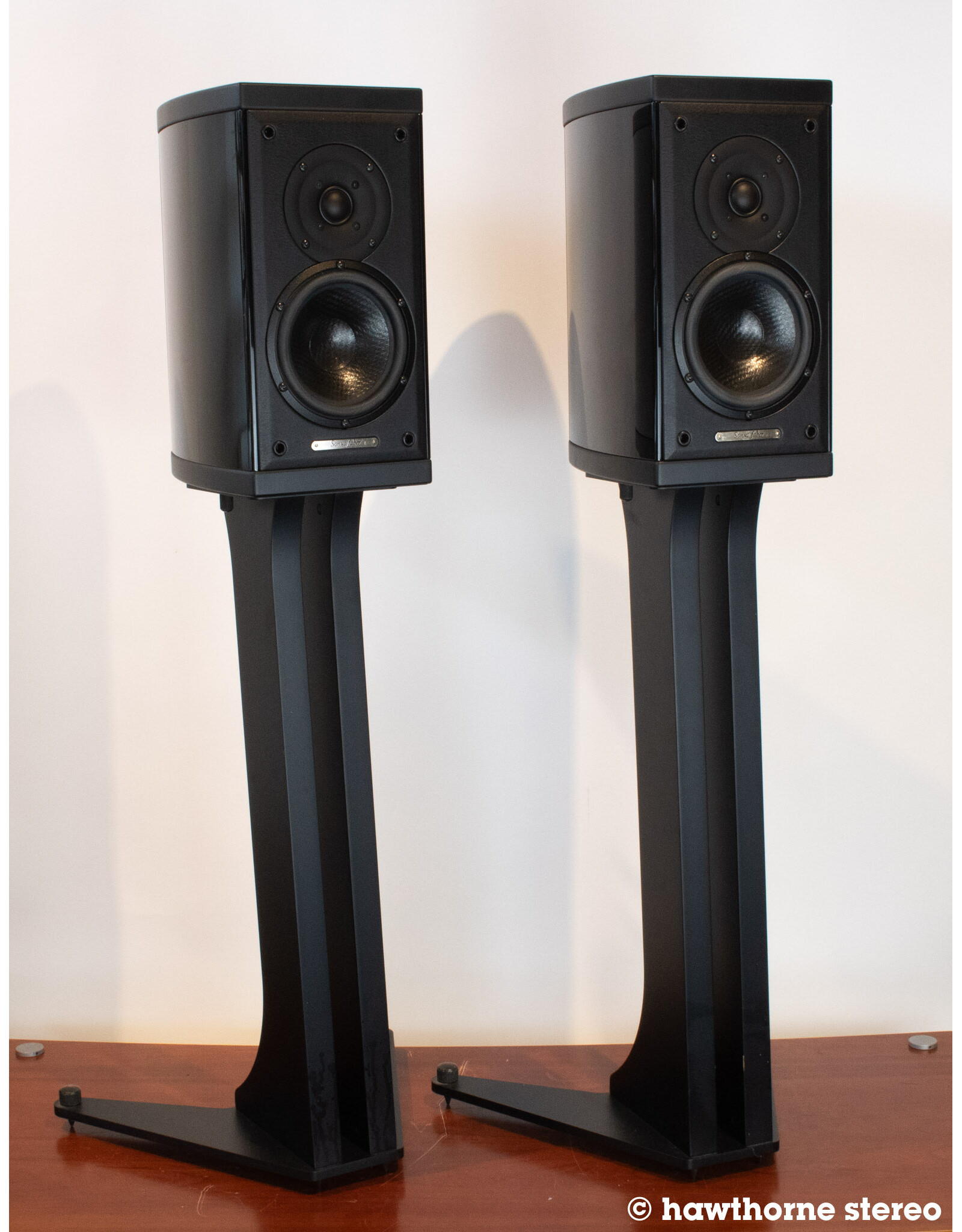 Sonus Faber Sonus Faber Liuto Bookshelf Speakers USED