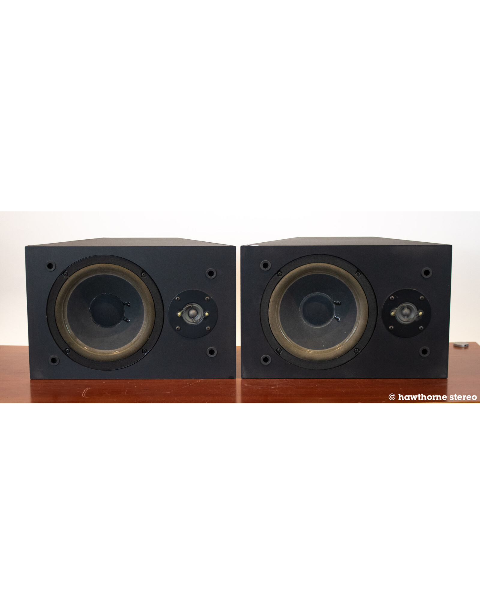AR AR Rock Partners Bookshelf Speakers USED