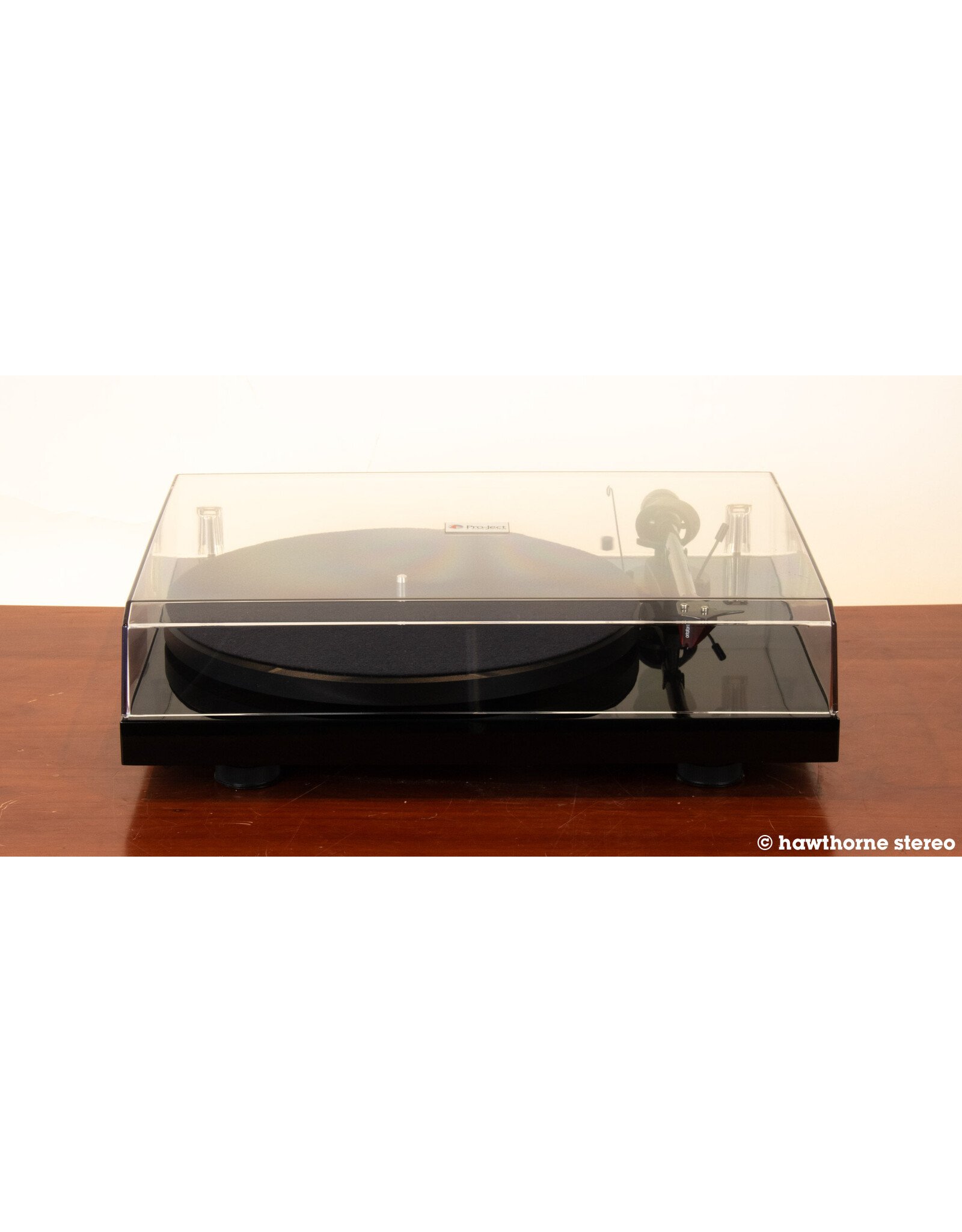Pro-Ject Pro-Ject Debut Carbon DC Turntable USED