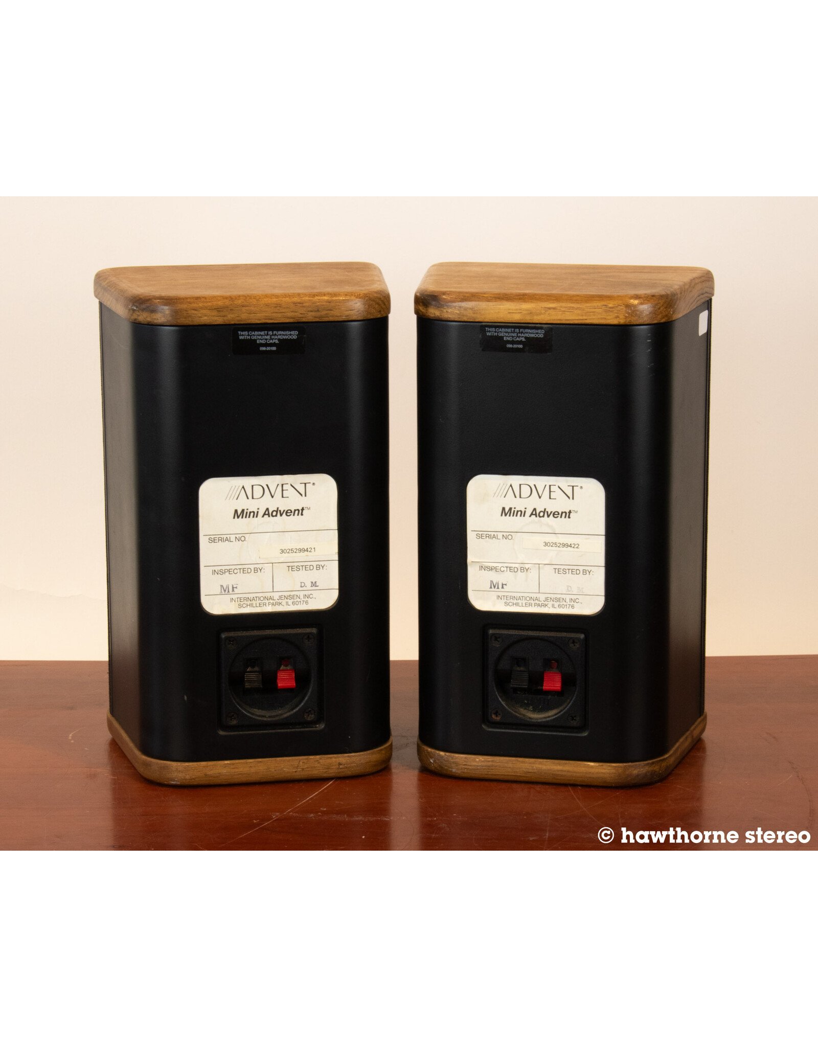 Advent Advent Mini Bookshelf Speakers USED