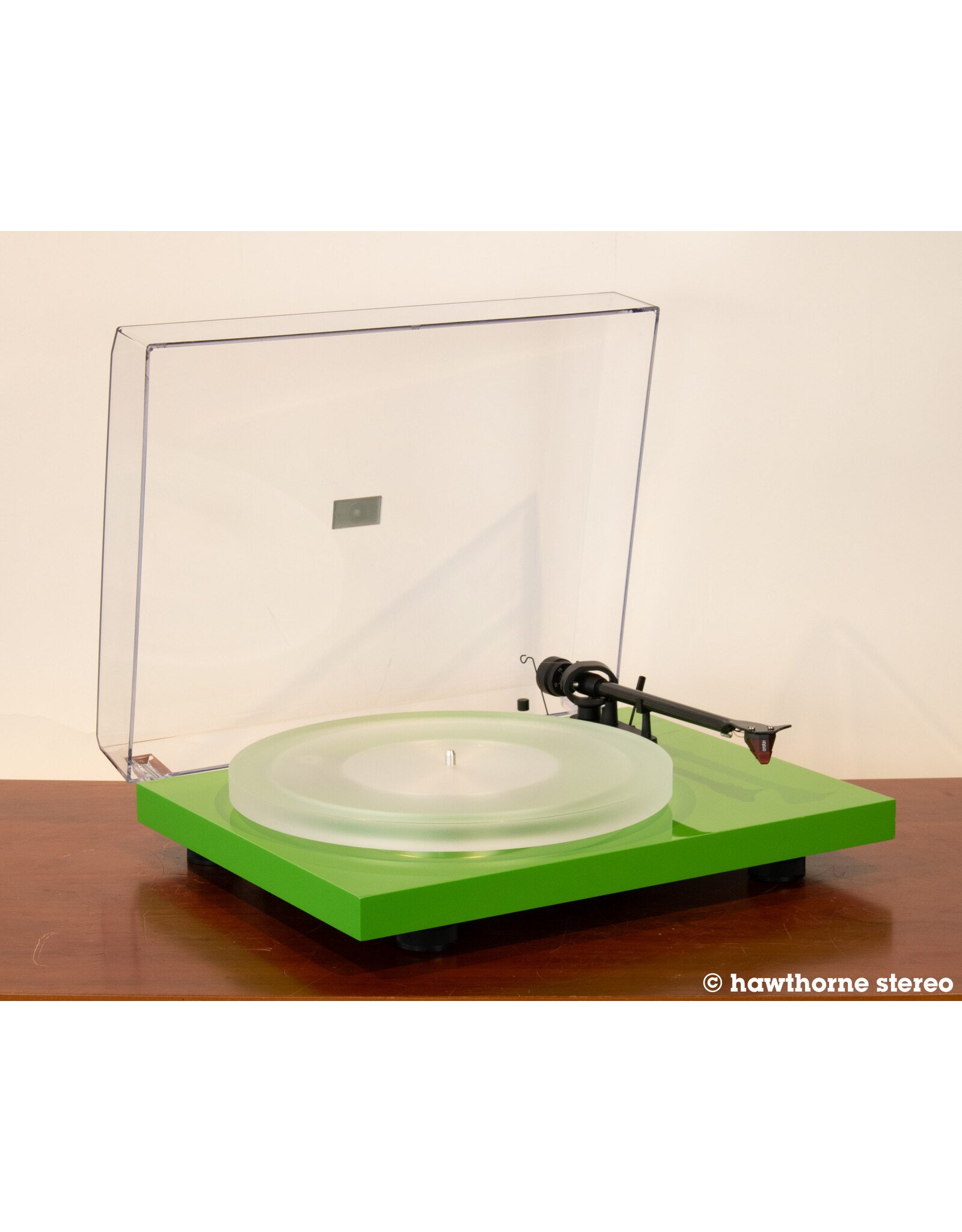 Pro-Ject Pro-Ject Debut Carbon Turntable Green USED