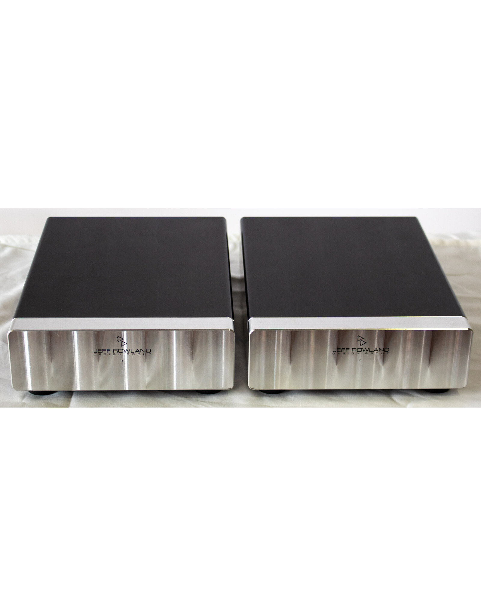 Jeff Rowland Jeff Rowland Model 201 Monoblock Power Amps USED