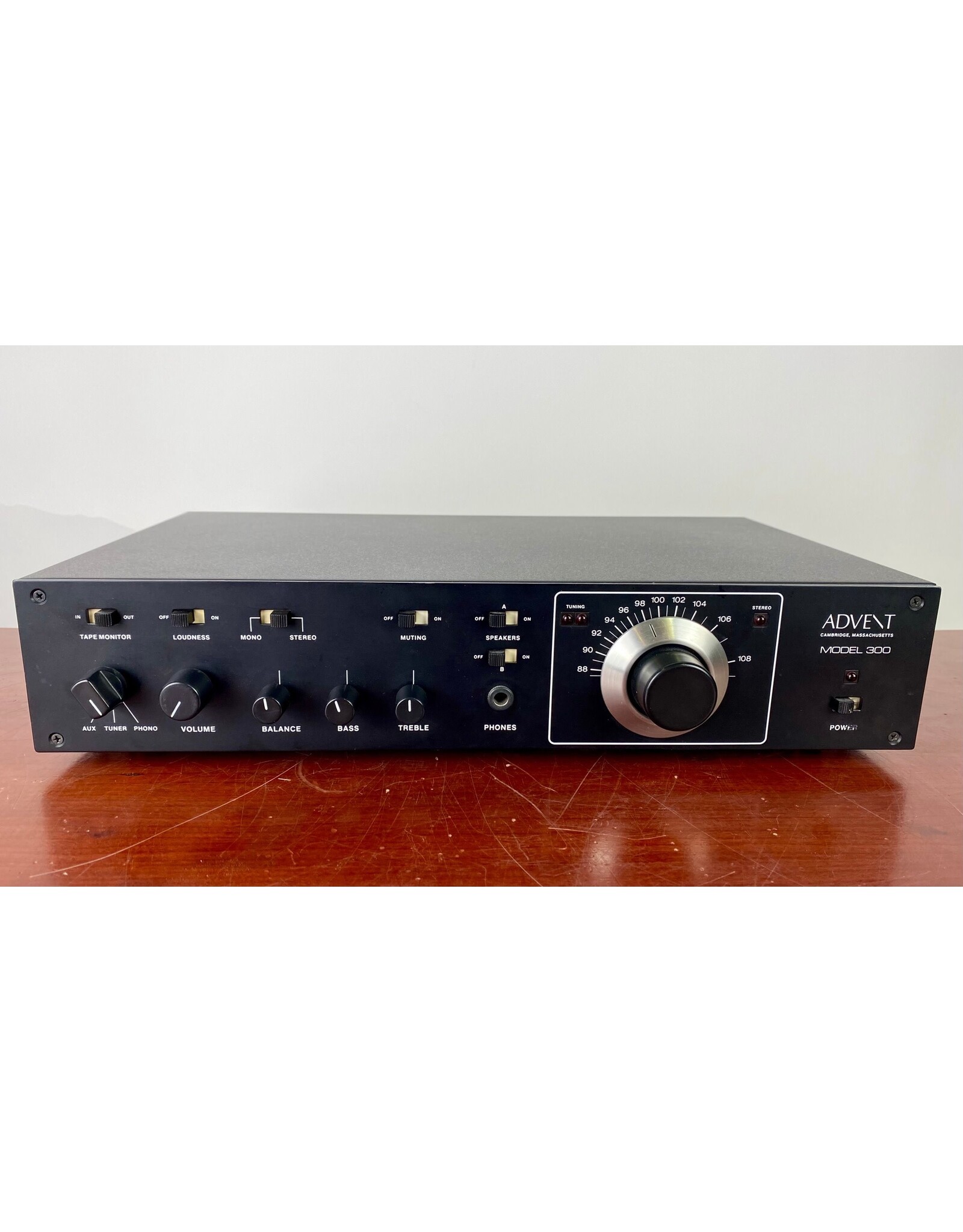 Advent Advent Model 300 Receiver USED