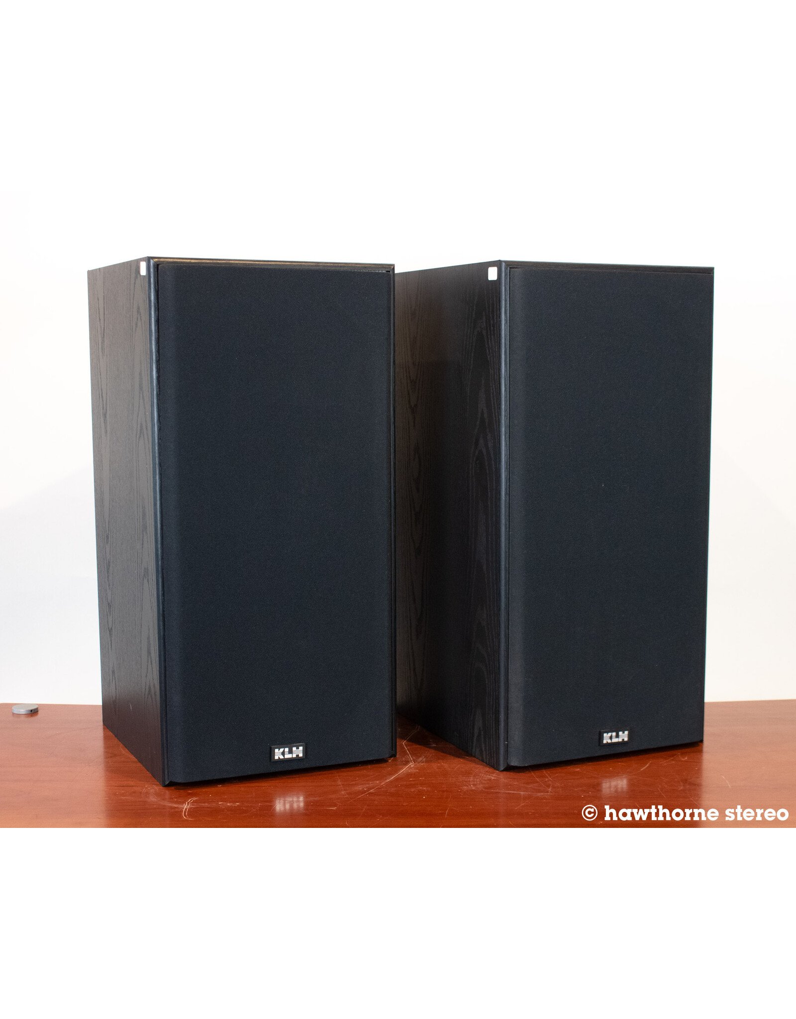 KLH KLH AV-830 Bookshelf Speakers USED