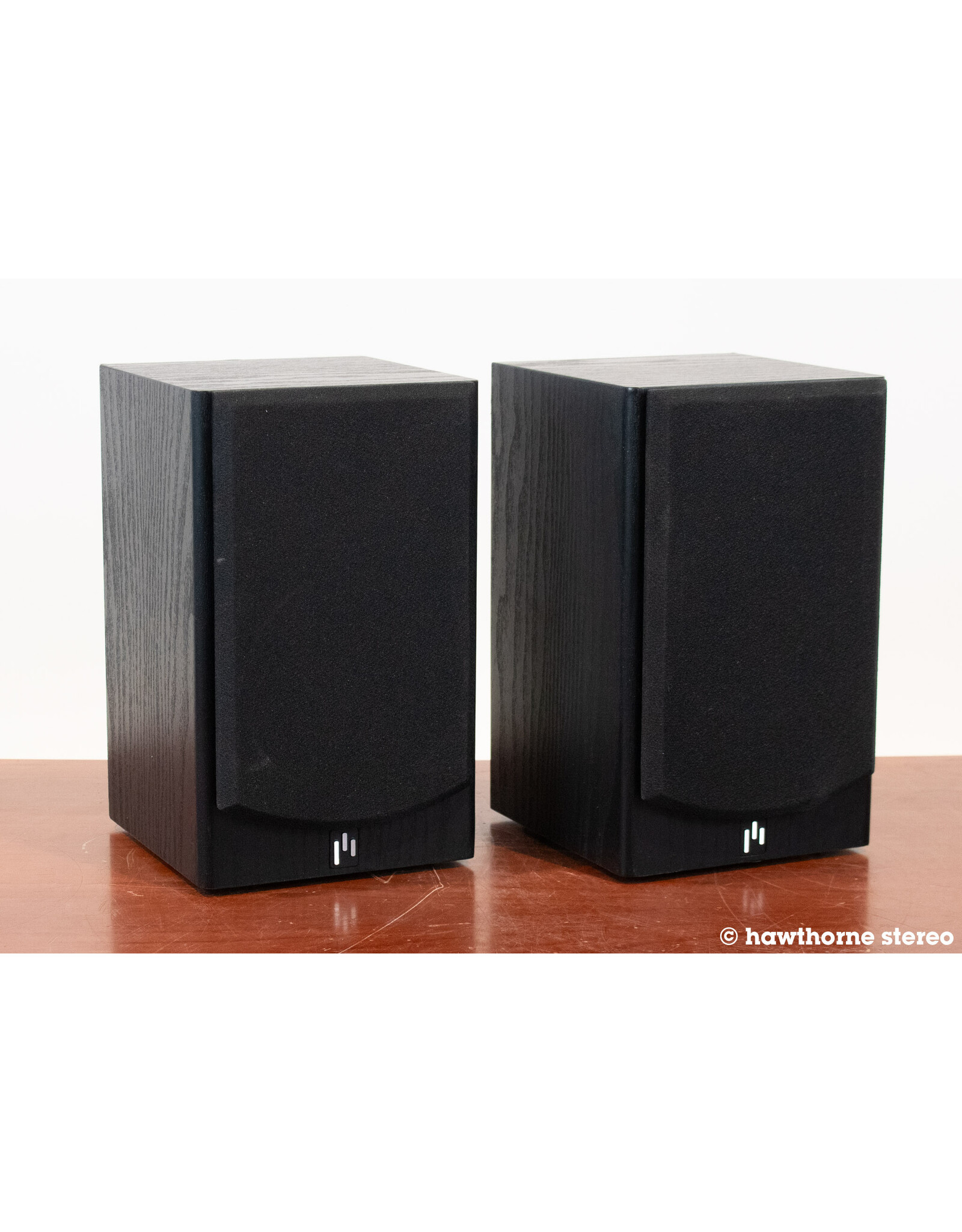Aperion Aperion Intimus 4B Bookshelf Speakers USED