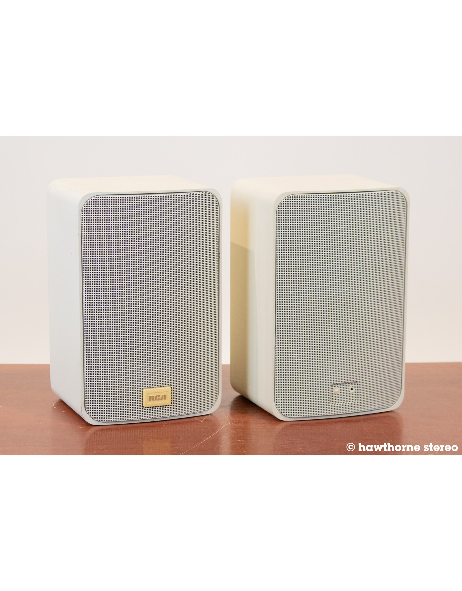 RCA RCA 40-5004 Bookshelf Speakers USED