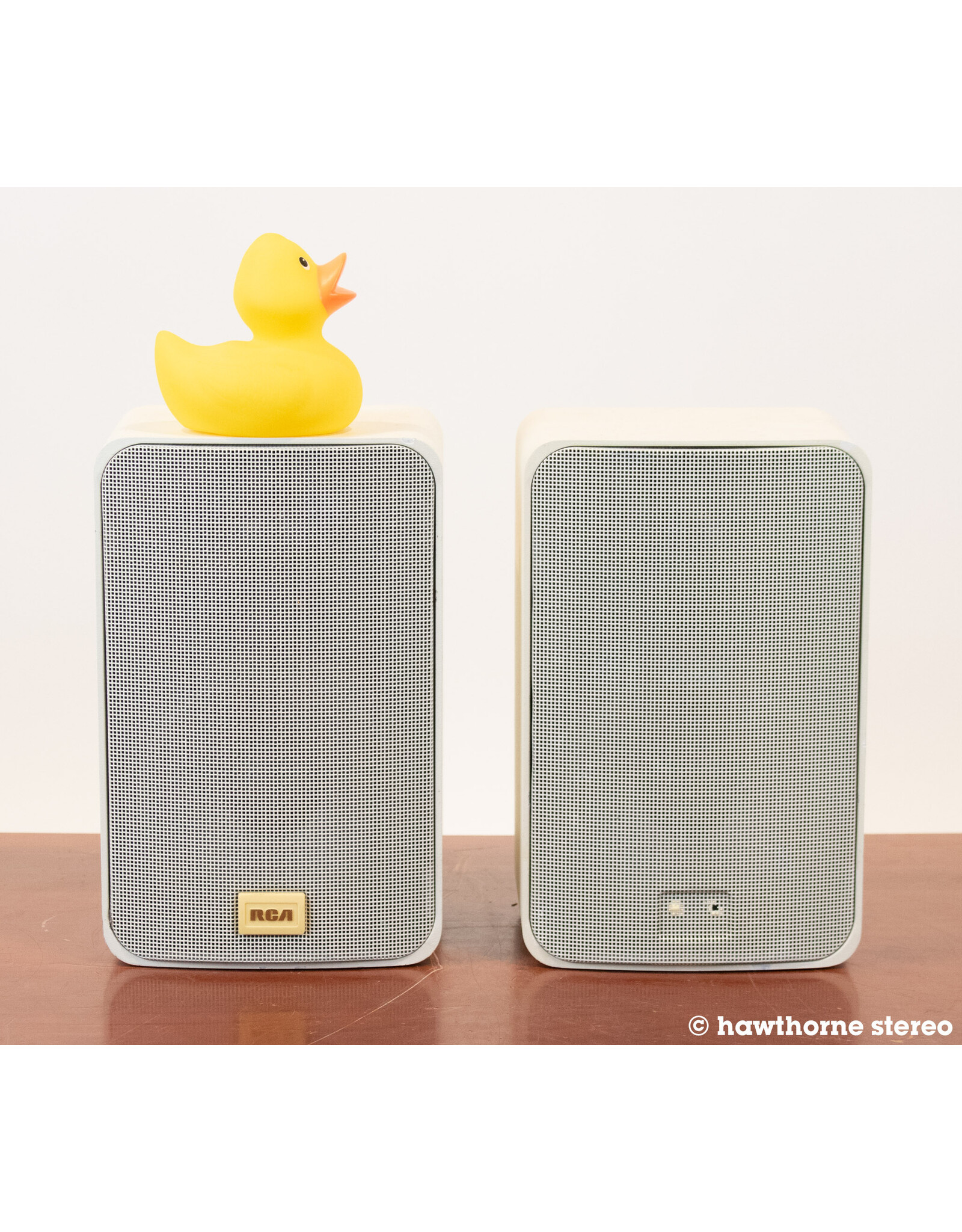 RCA RCA 40-5004 Bookshelf Speakers USED