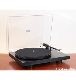 Pro-Ject Pro-Ject Debut Carbon EVO Turntable USED
