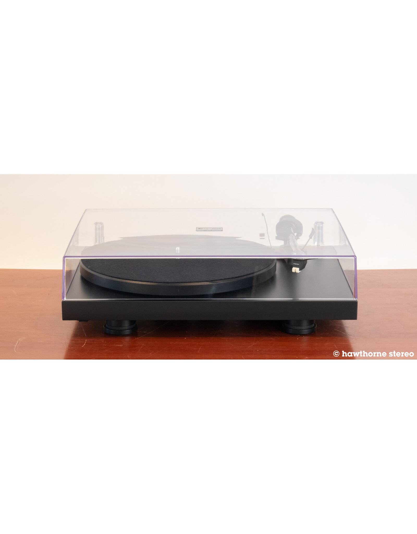 Pro-Ject Pro-Ject Debut Carbon EVO Turntable USED
