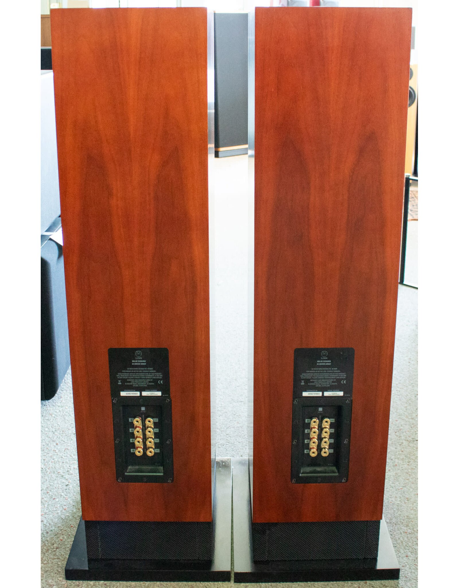 Linn Linn Majik Isobarik Floorstanding Speakers USED