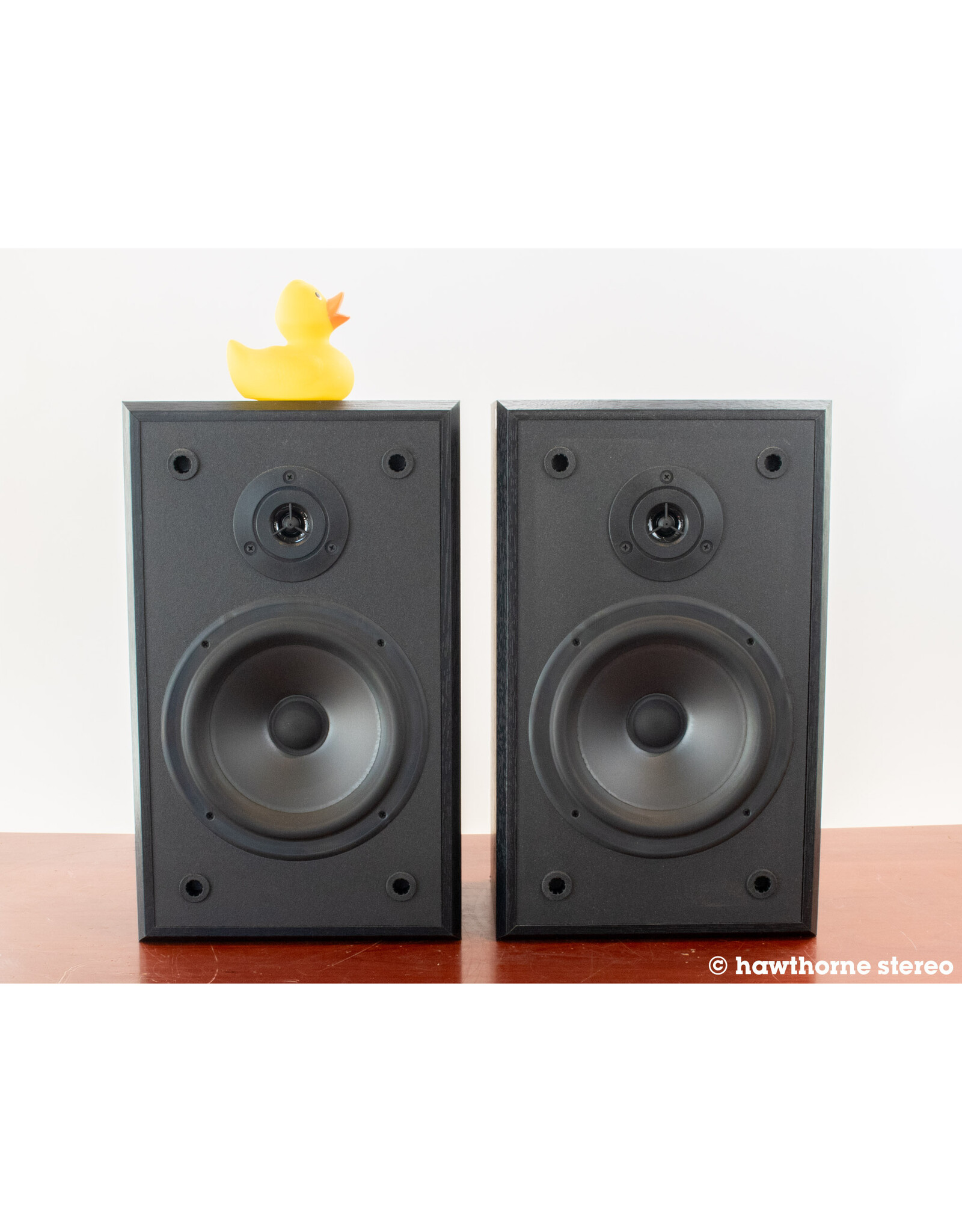 Polk Audio Polk Audio Monitor Bookshelf Speakers USED