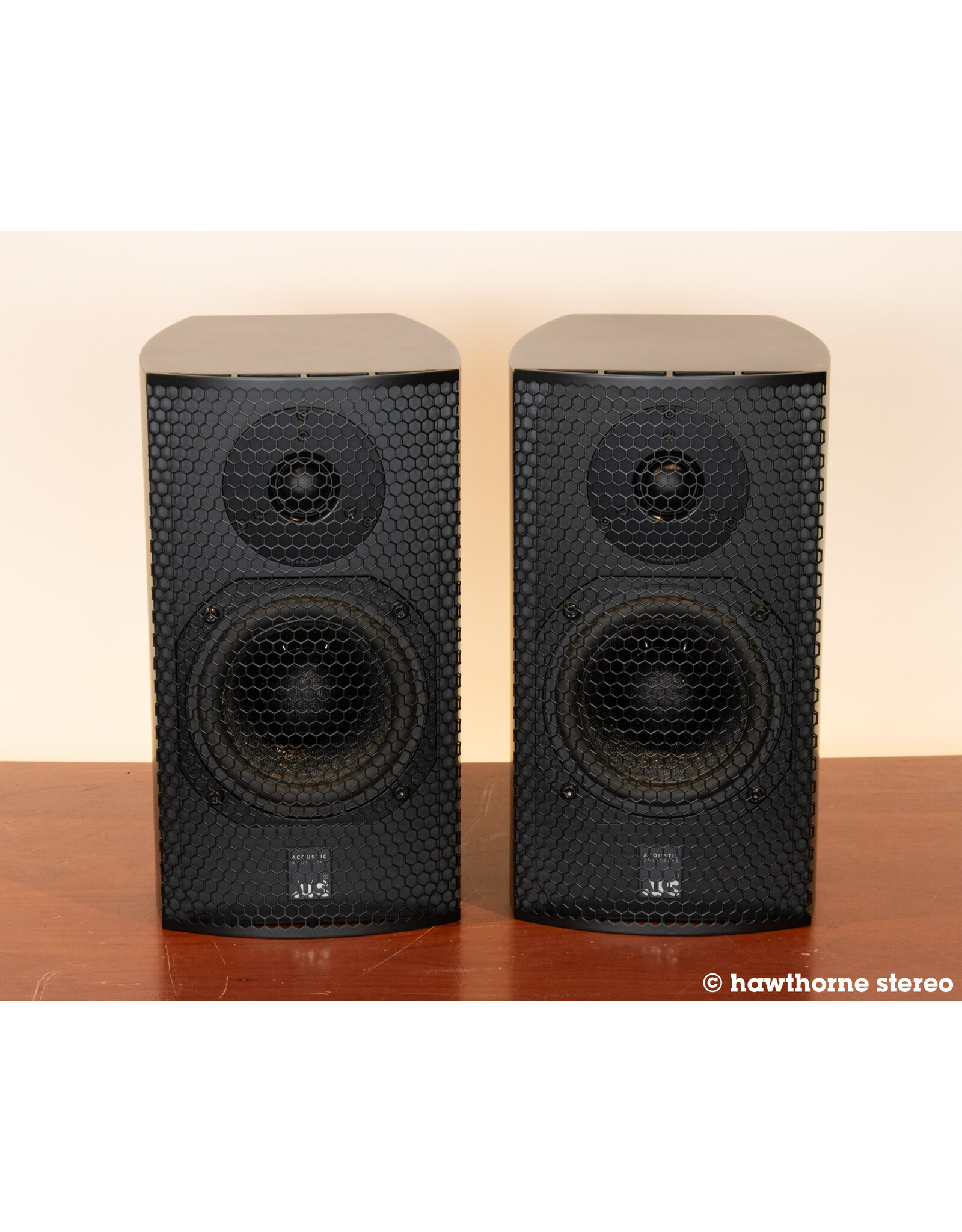 ATC ATC SCM7 v3 Bookshelf Speakers USED