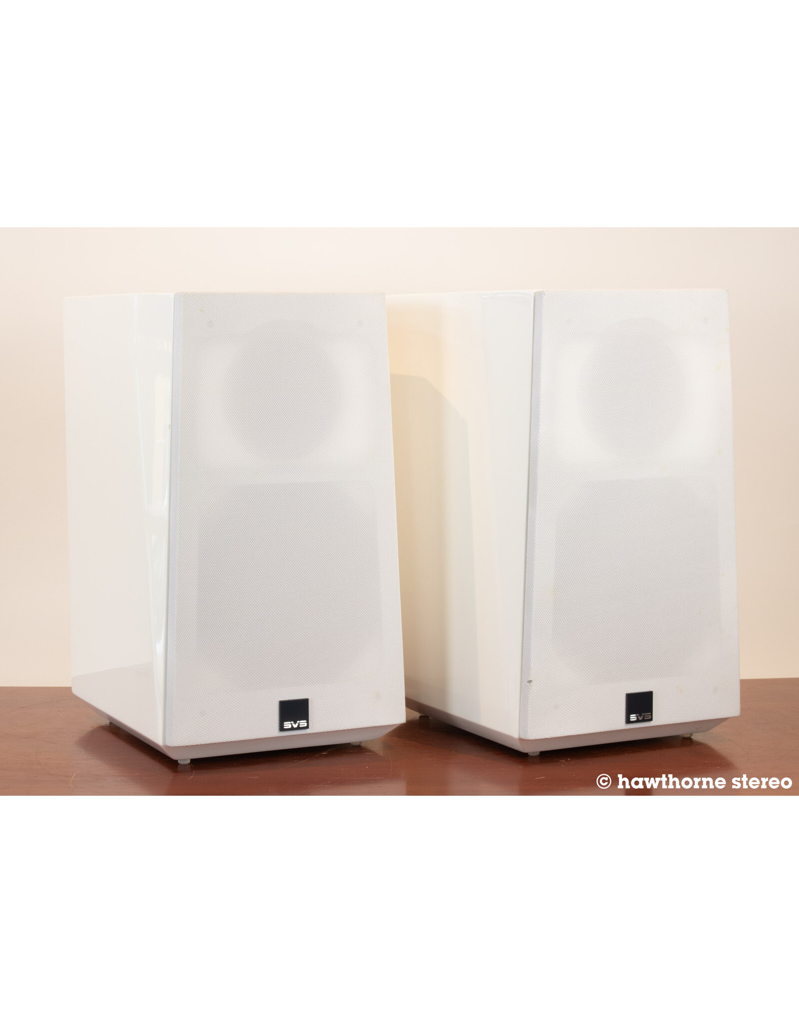 SVS SVS Ultra Bookshelf Speakers USED