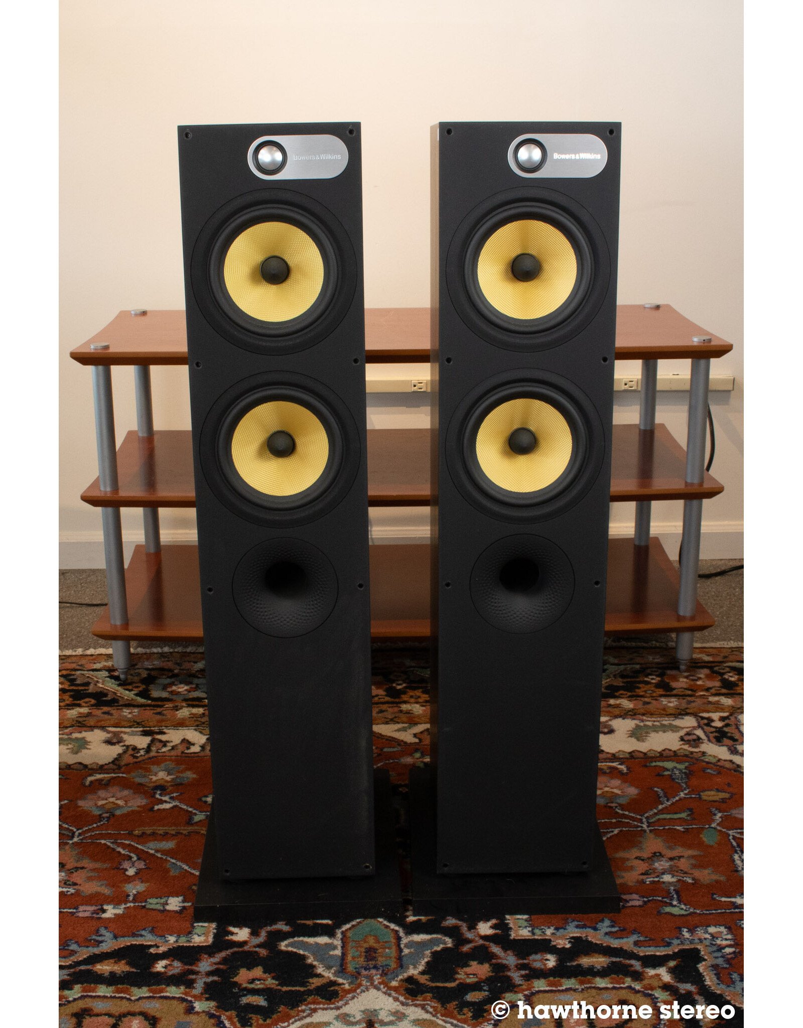 B&W B&W 684 Floorstanding Speakers USED