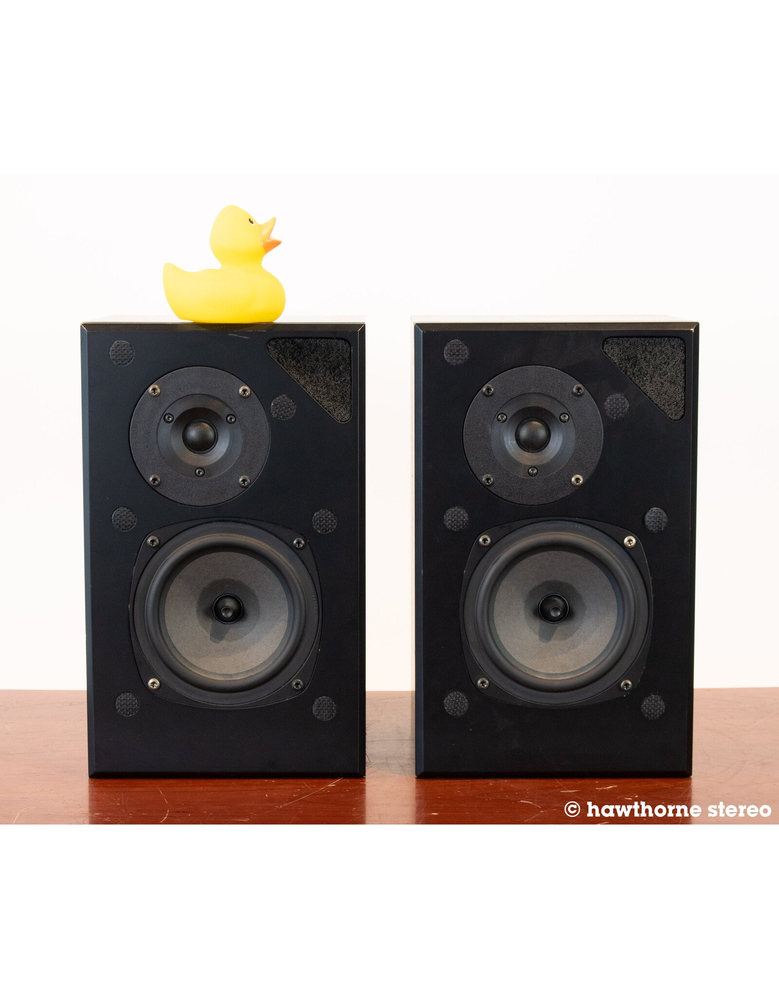 Rega Rega Kyte MK1 Bookshelf Speakers USED