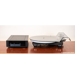 Rega Rega Planar 10 (Apheta 3) Turntable USED