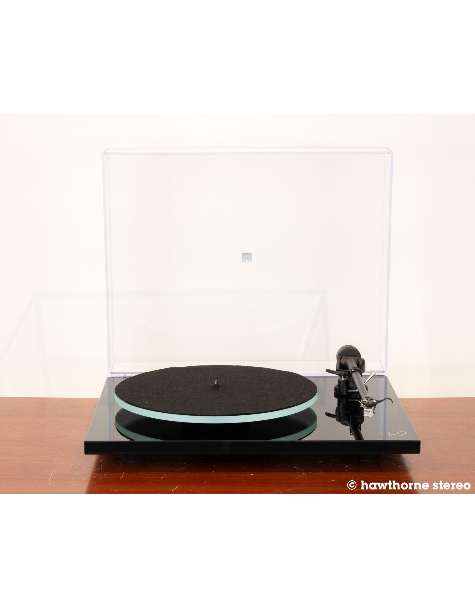 Rega Rega Planar 2 Gloss Black Turntable USED