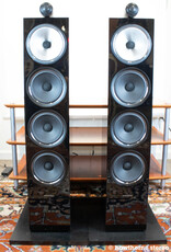 B&W B&W 702 S2 Floorstanding Speakers USED
