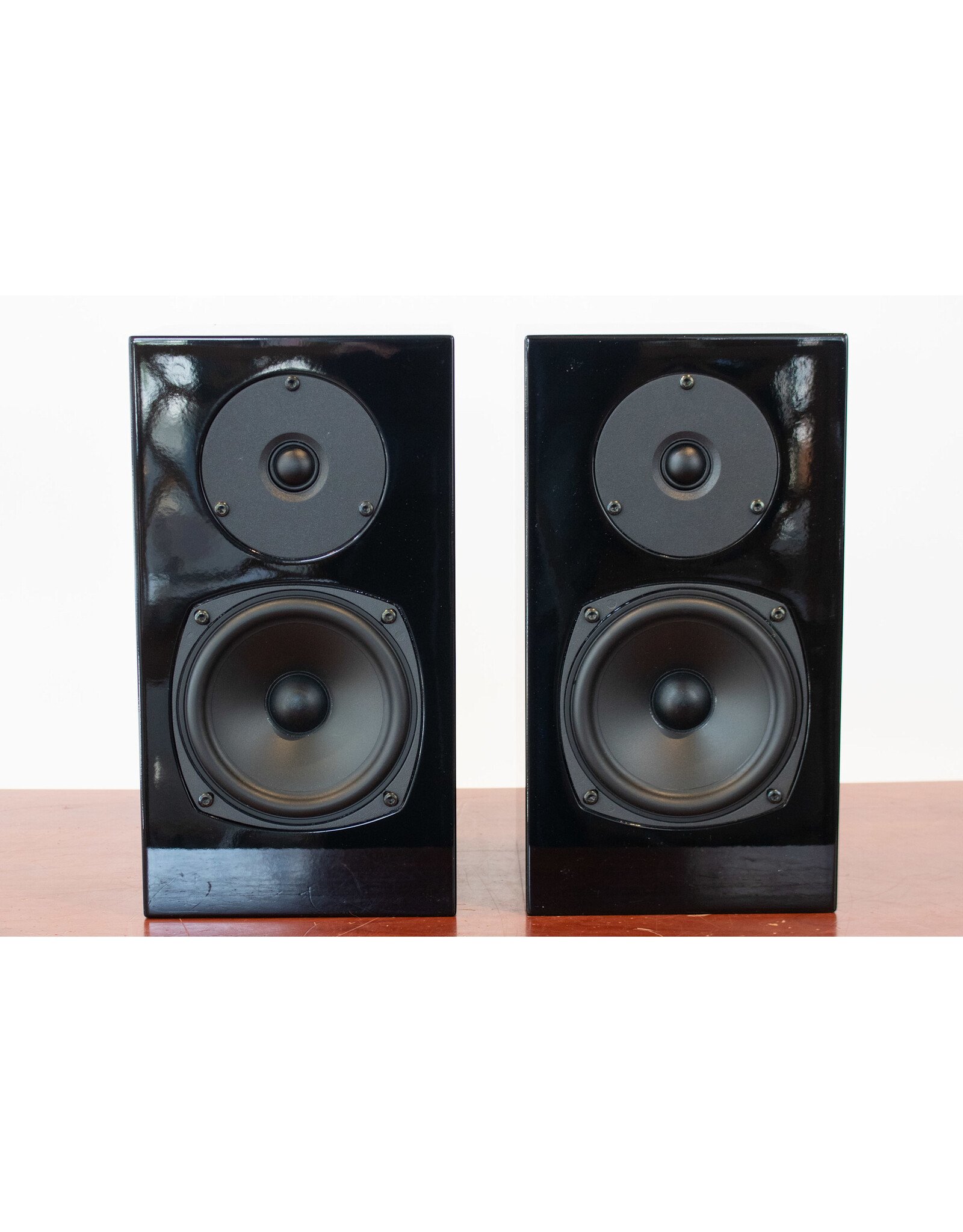 Graham Audio Graham Audio Chartwell LS3 Bookshelf Speakers USED