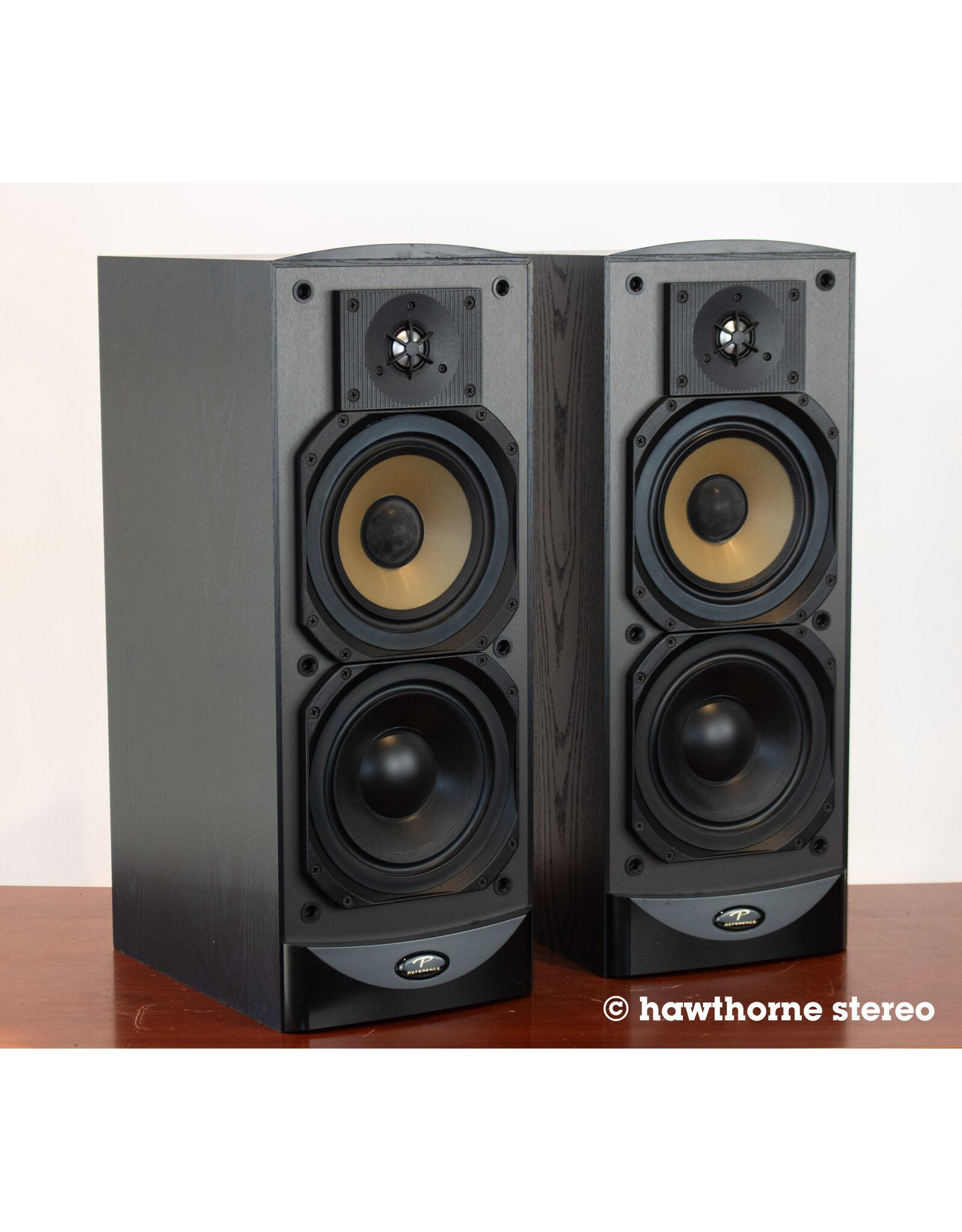 Paradigm Paradigm Studio 40 v2 Bookshelf Speakers USED
