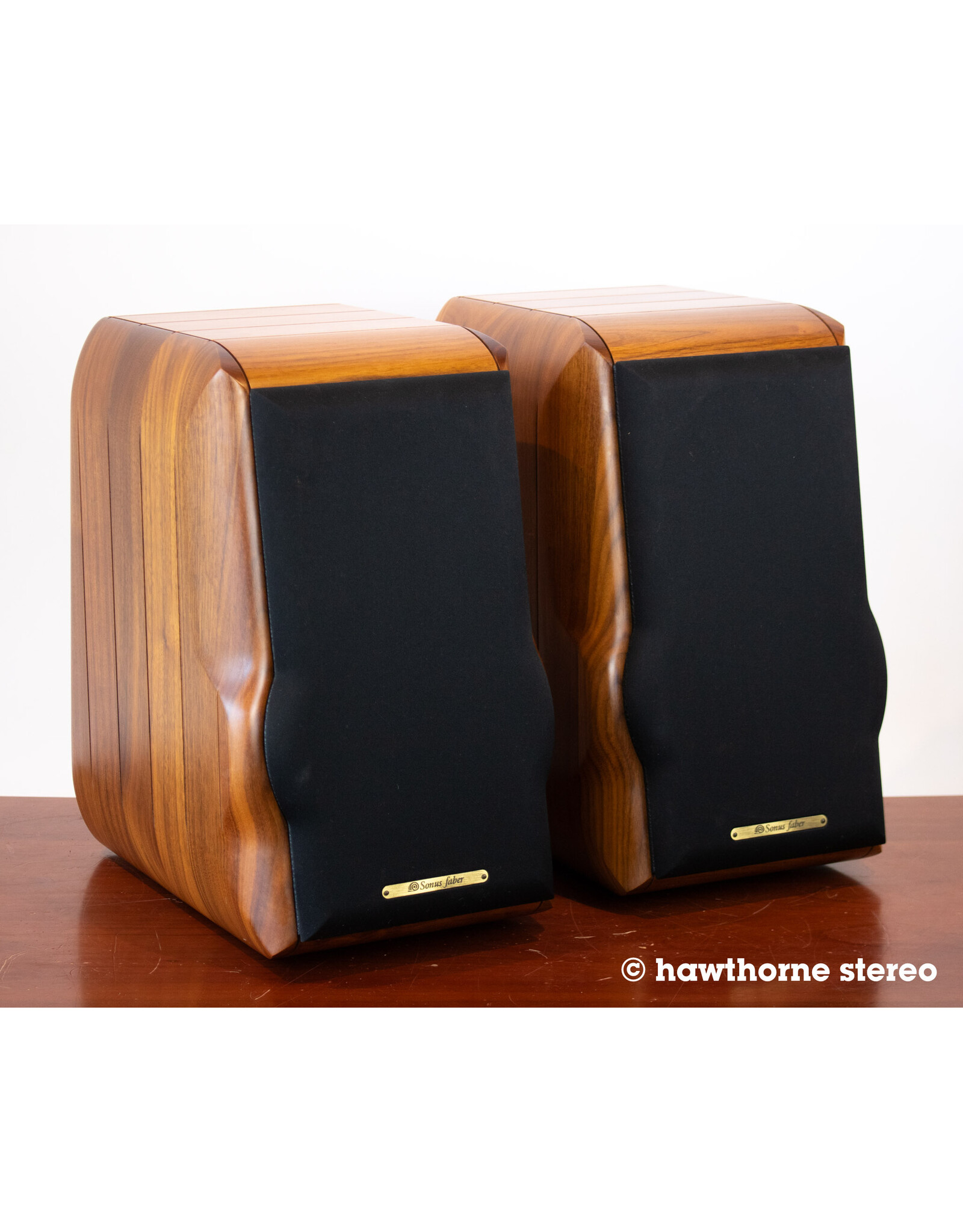 Sonus Faber Sonus Faber Electa Amator II Bookshelf Speakers USED