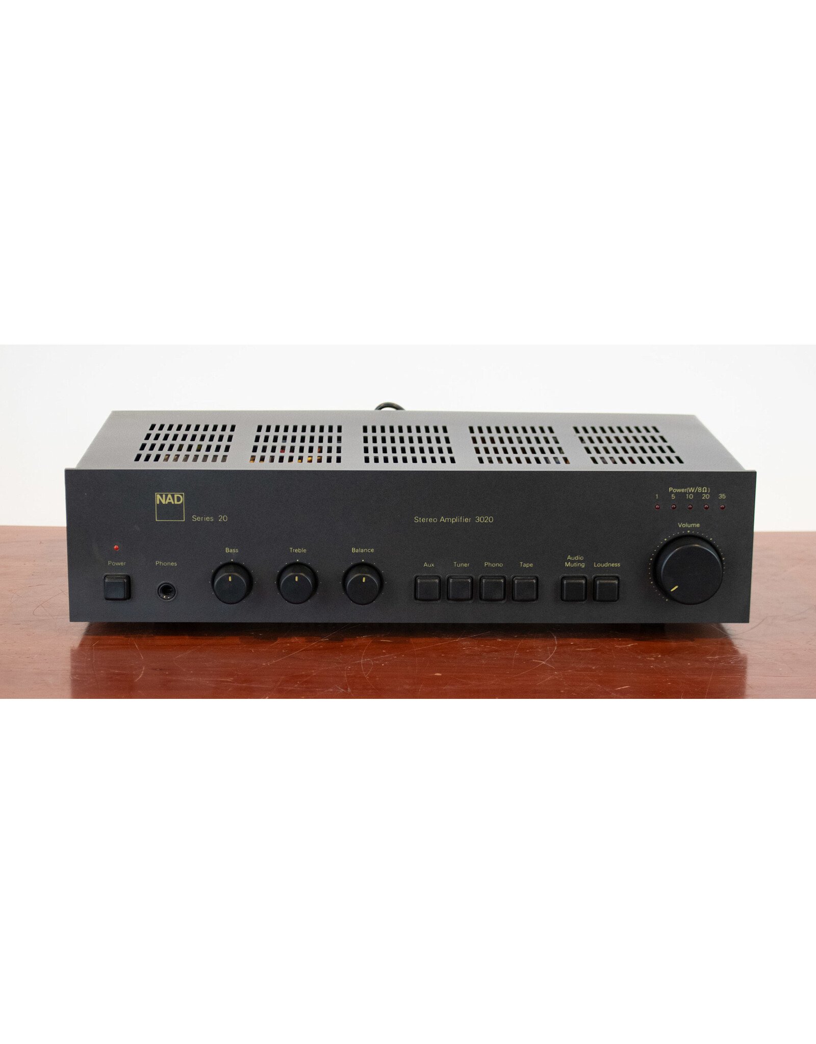 NAD NAD 3020 Integrated Amp USED