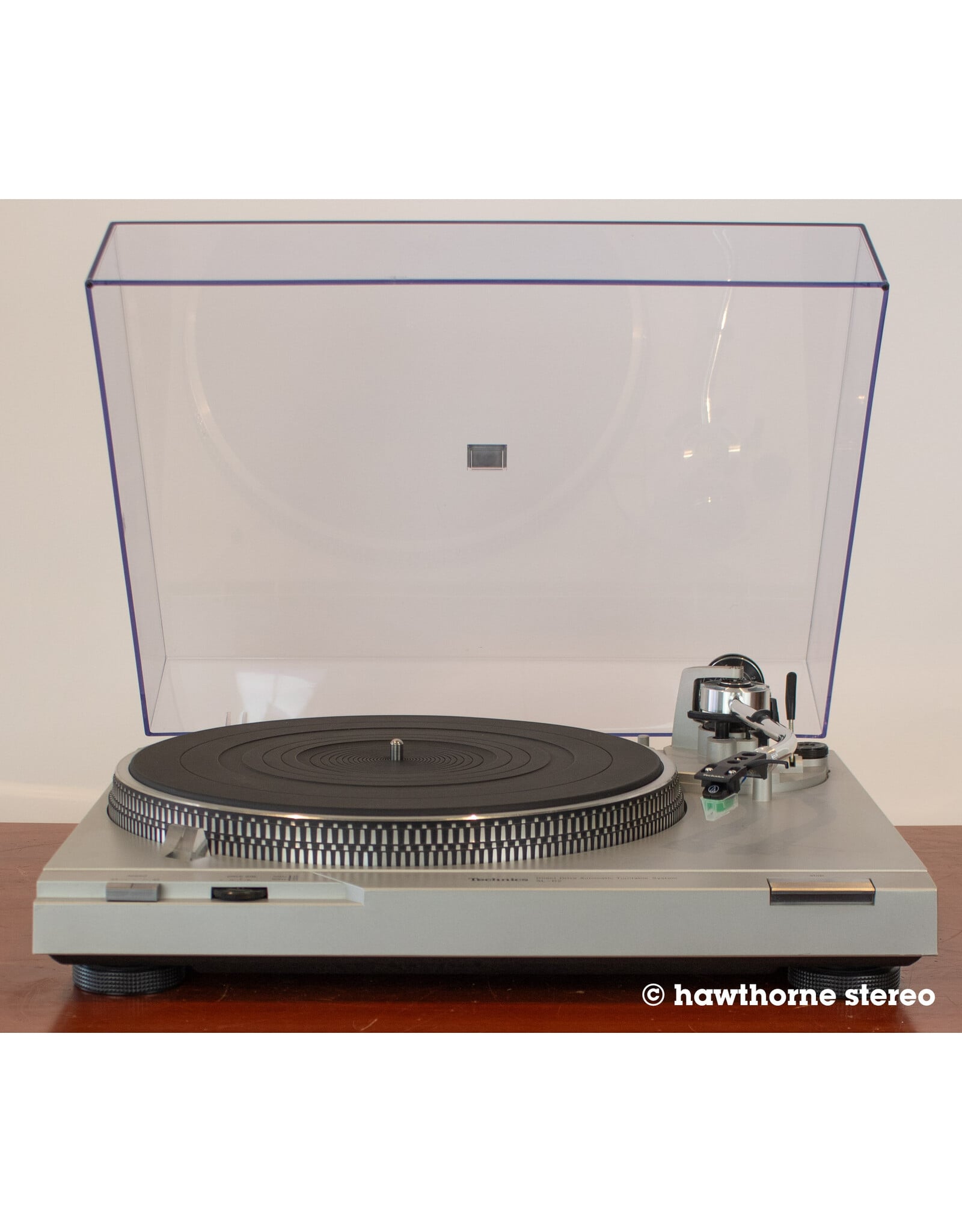 Technics Technics SL-D2 (Audio Technica AT-VM95E) Turntable USED