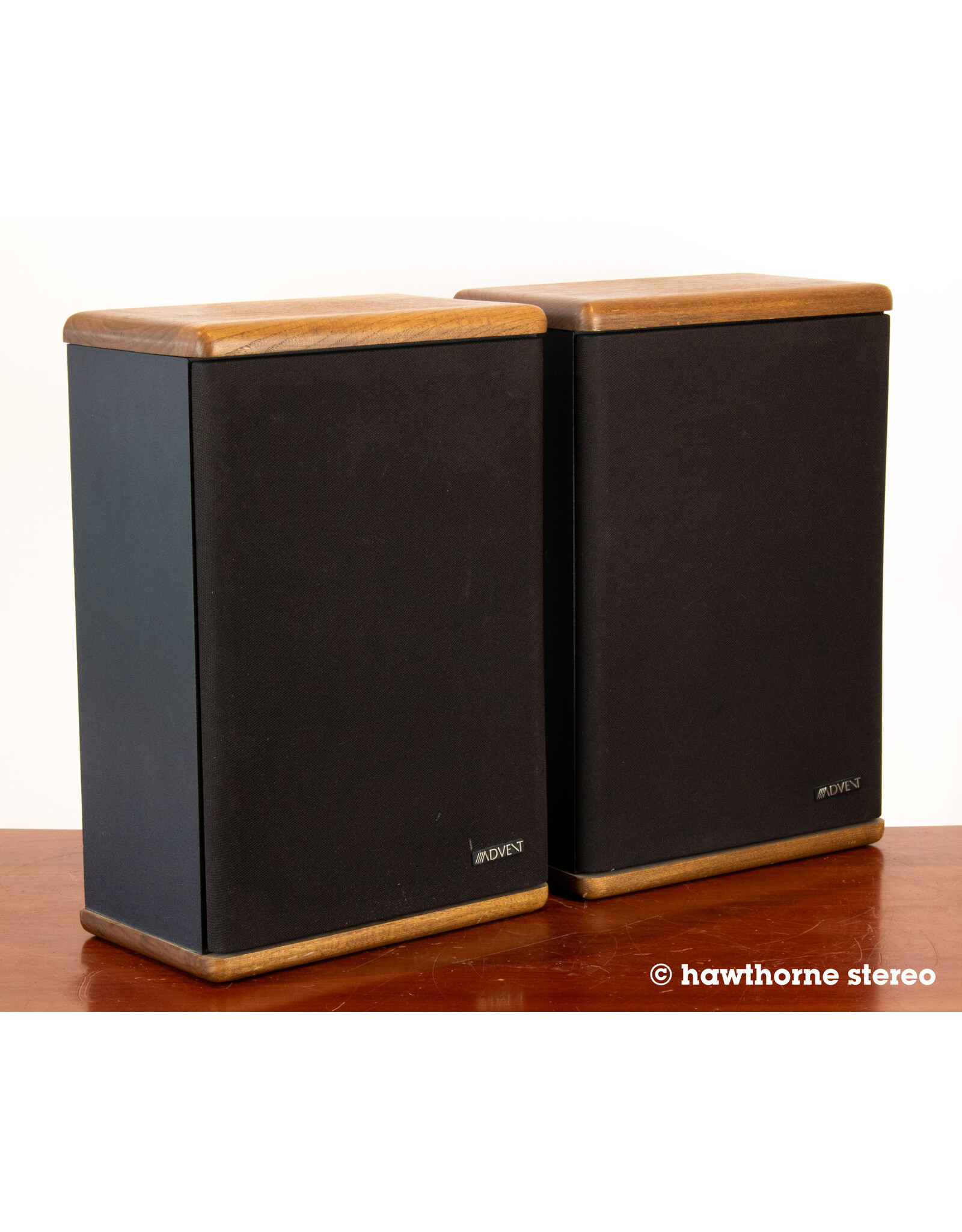 Advent Advent Mini Bookshelf Speakers USED