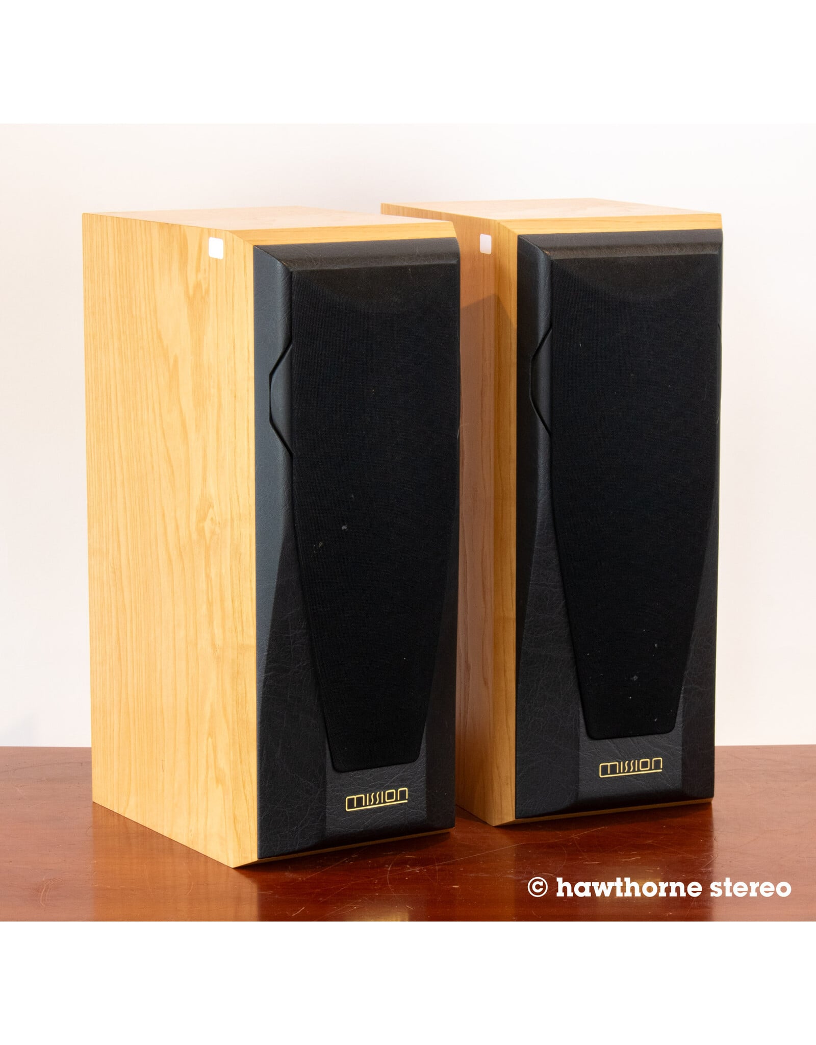 Mission Mission 772 Bookshelf Speakers USED