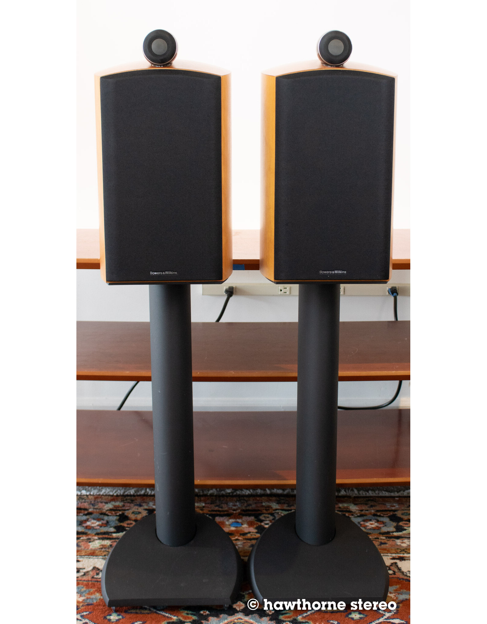B&W B&W 805 Diamond Bookshelf Speakers USED