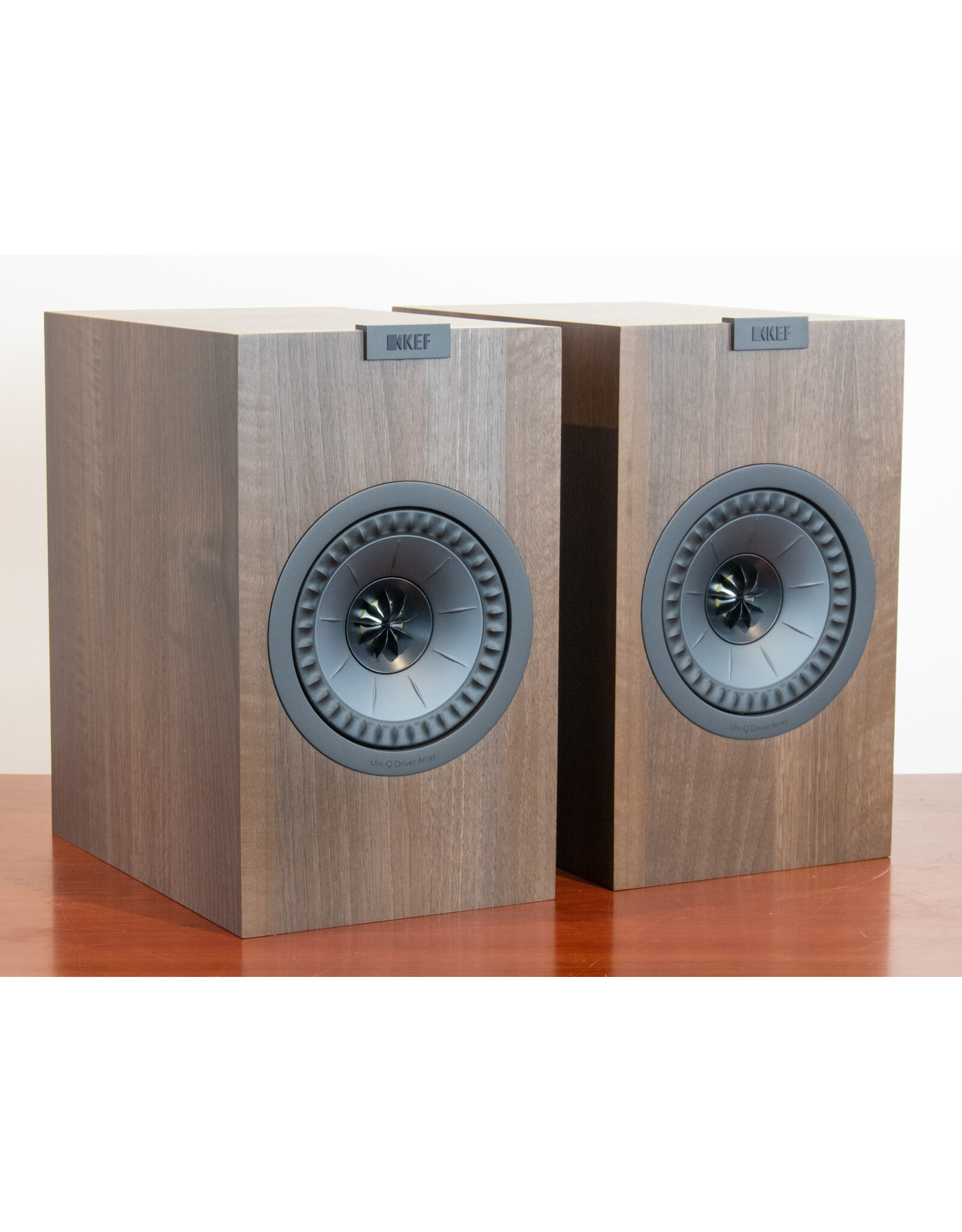 KEF KEF Q150 Bookshelf Speakers USED