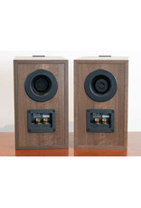KEF KEF Q150 Bookshelf Speakers USED
