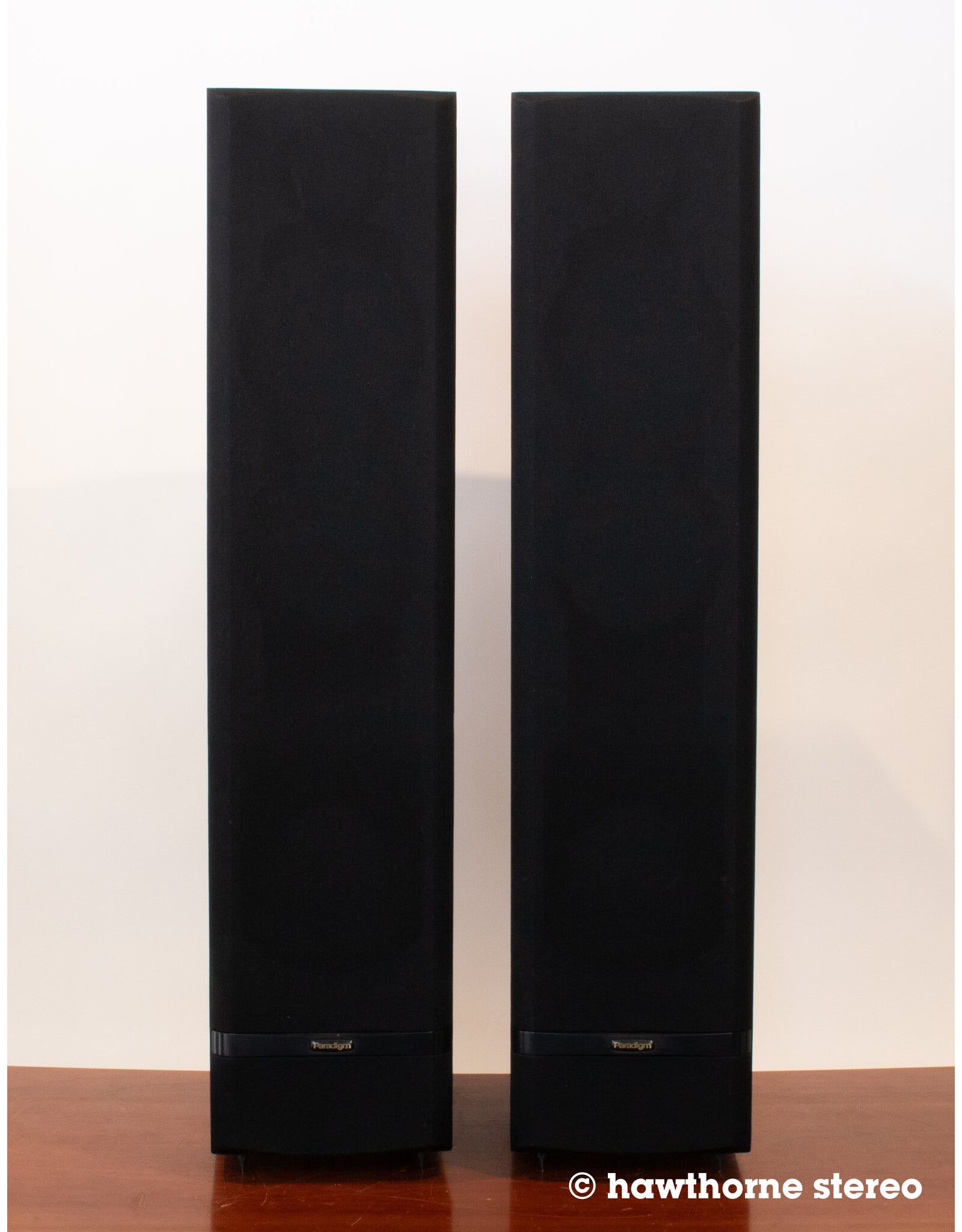 Paradigm Paradigm Phantom v.2 Floorstanding Speakers USED