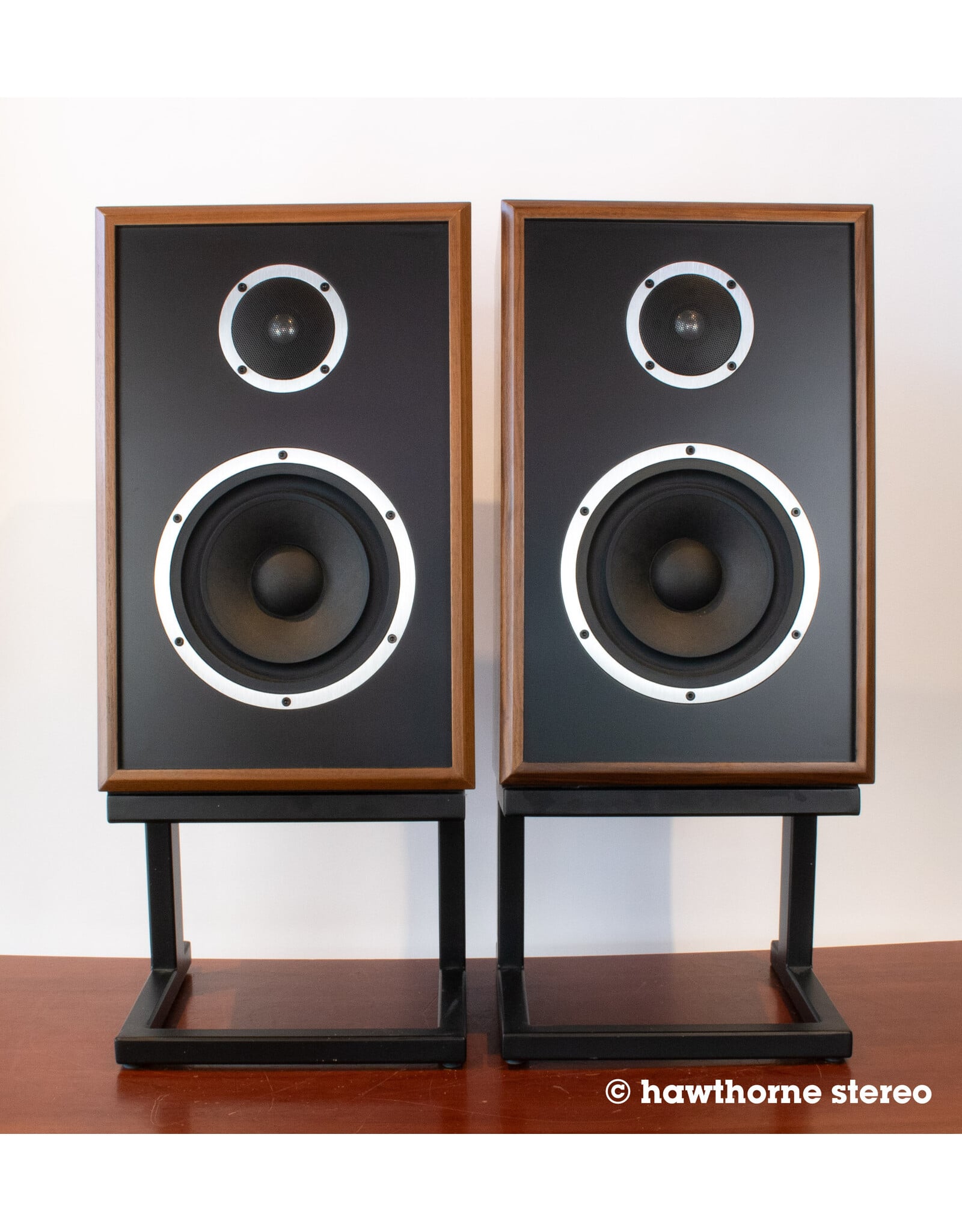 KLH KLH Model Three Bookshelf Speakers USED
