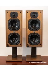 B&W B&W DM1400 Floorstanding Speakers USED