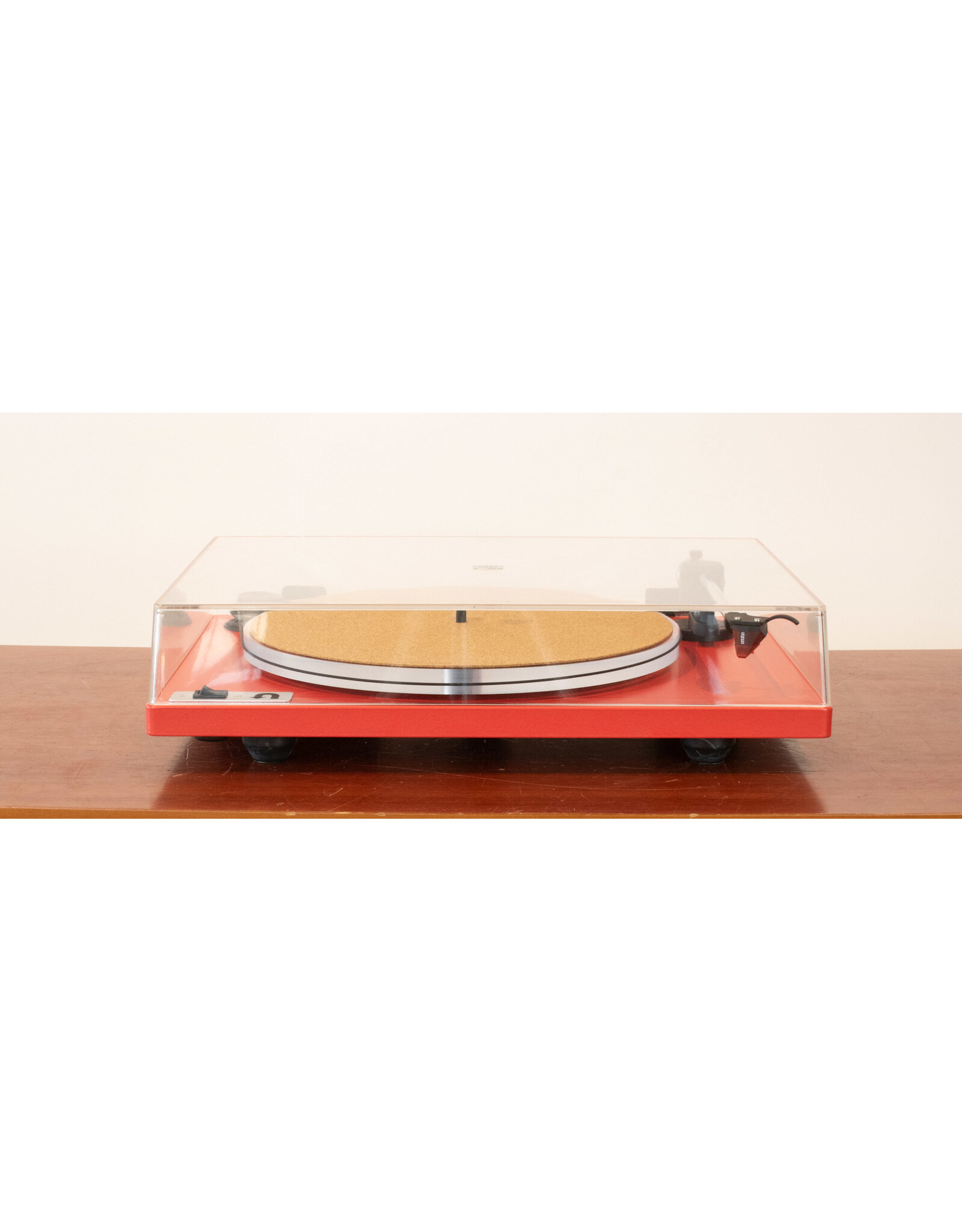U-Turn U-Turn Orbit Plus (Ortofon 2M Red) Turntable USED