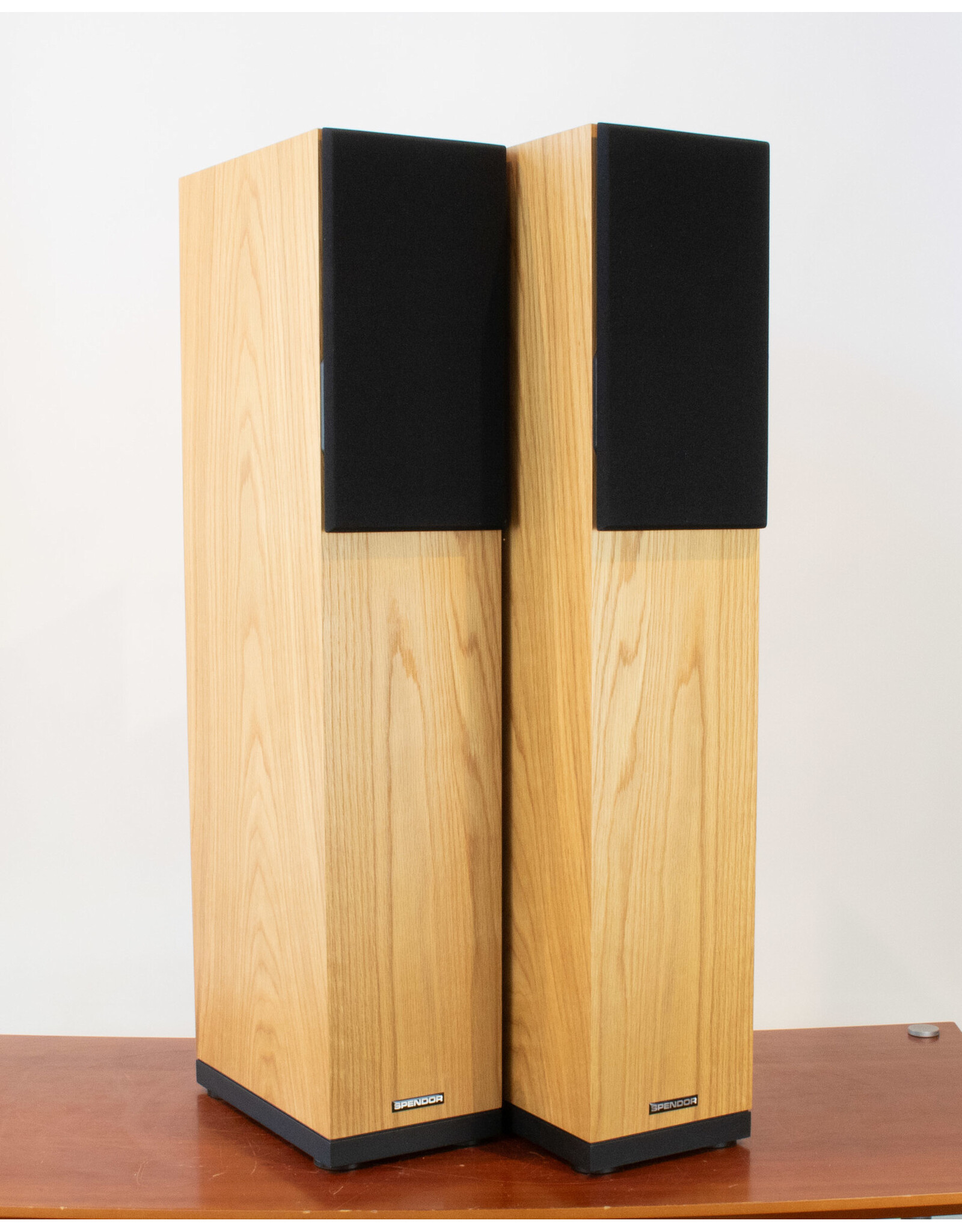 Spendor Spendor A4 Oak Floorstanding Speakers USED