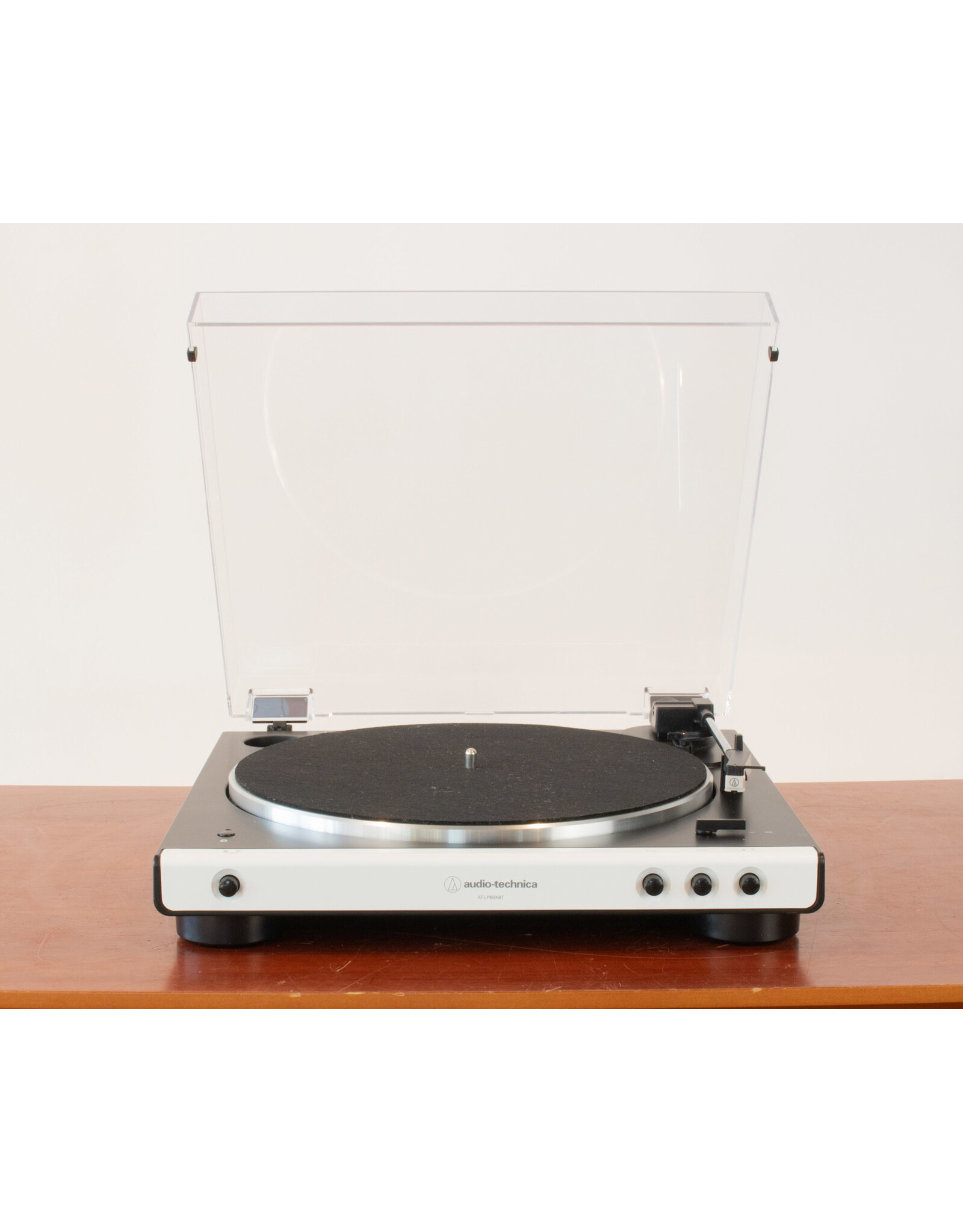 Audio-Technica Audio-Technica AT-LP60XBT Turntable USED