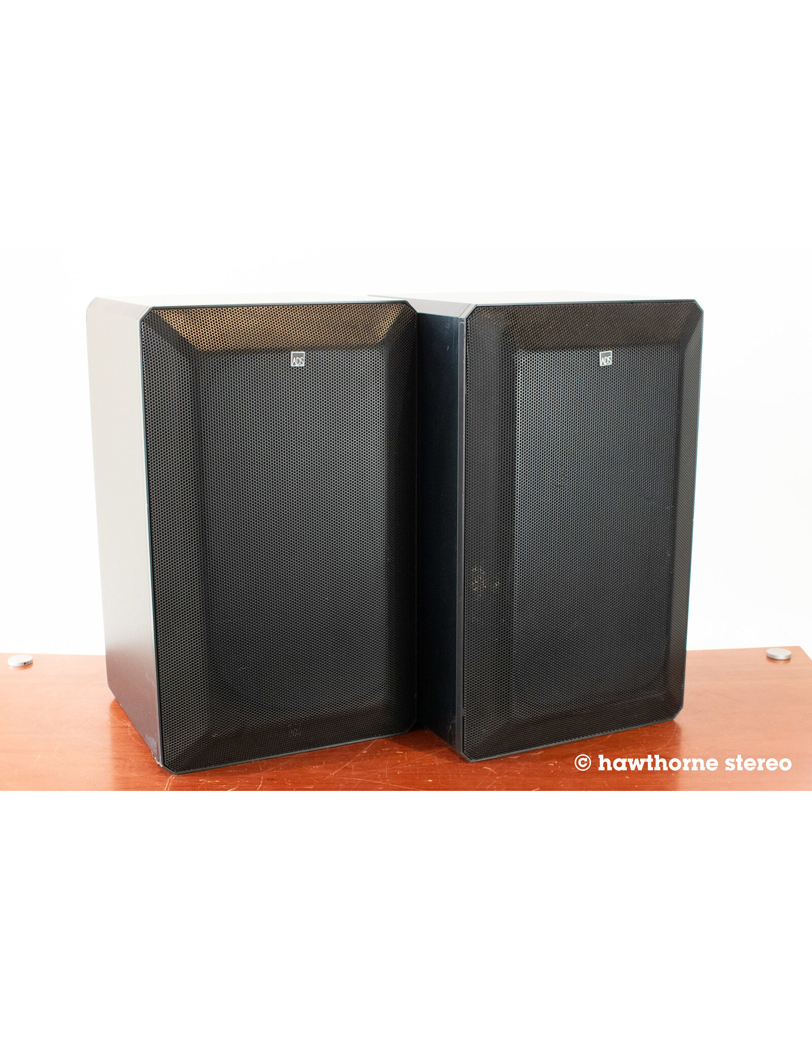 ADS ADS L570 Bookshelf Speakers USED