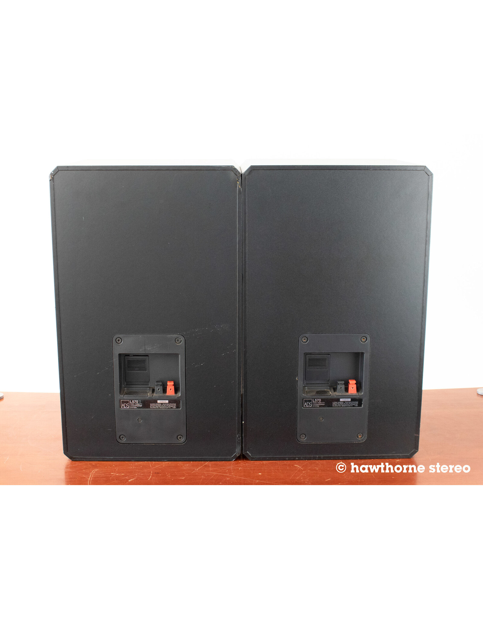ADS ADS L570 Bookshelf Speakers USED