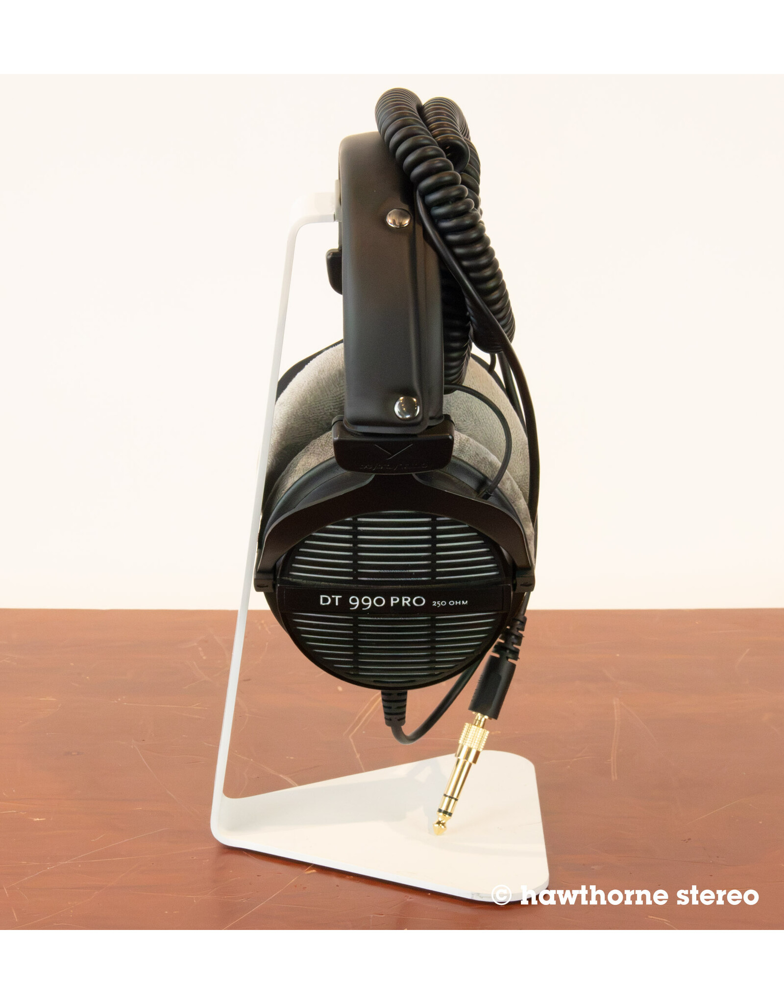 Beyerdynamic Beyerdynamic DT 990 PRO Headphones USED
