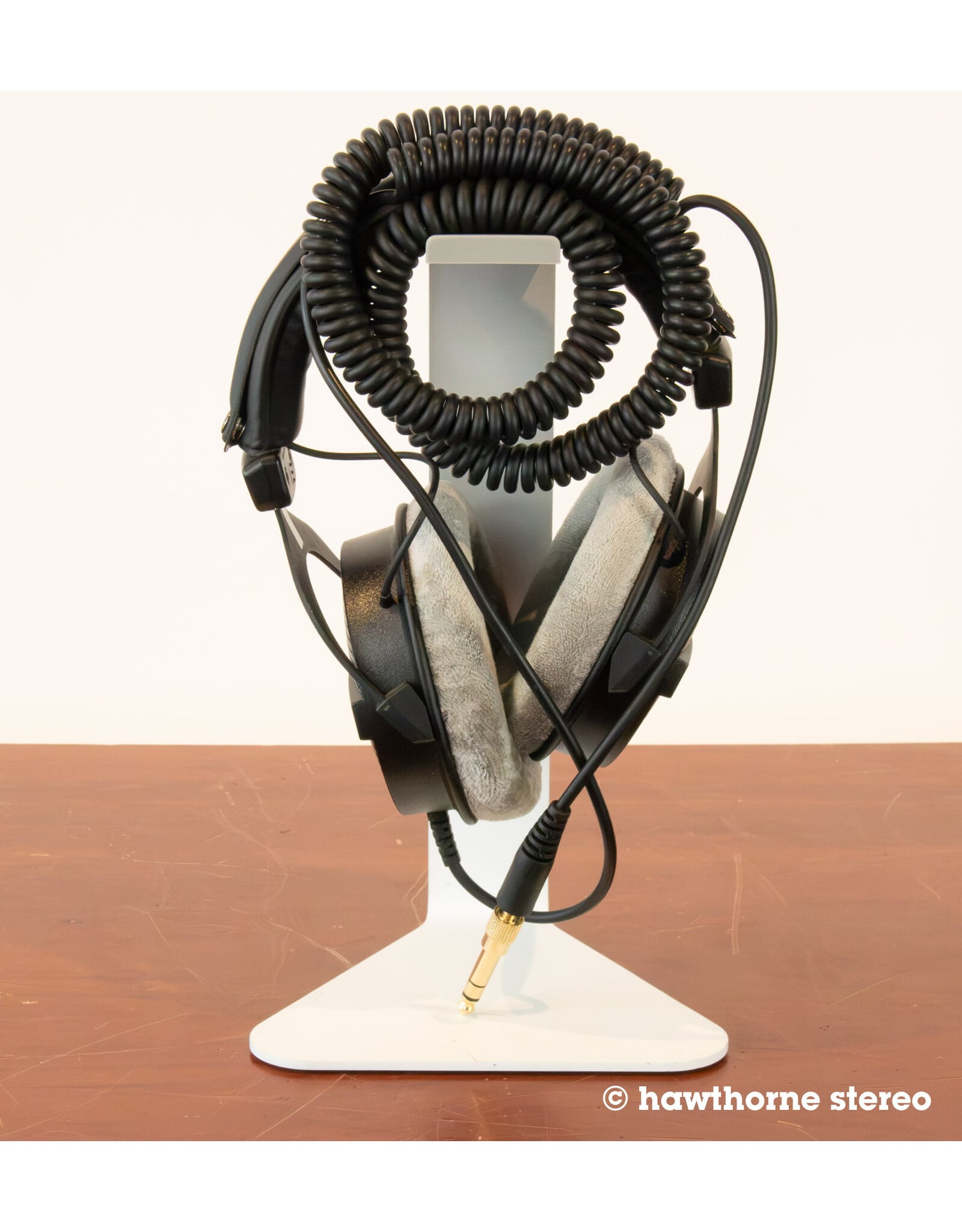 Beyerdynamic Beyerdynamic DT 990 PRO Headphones USED