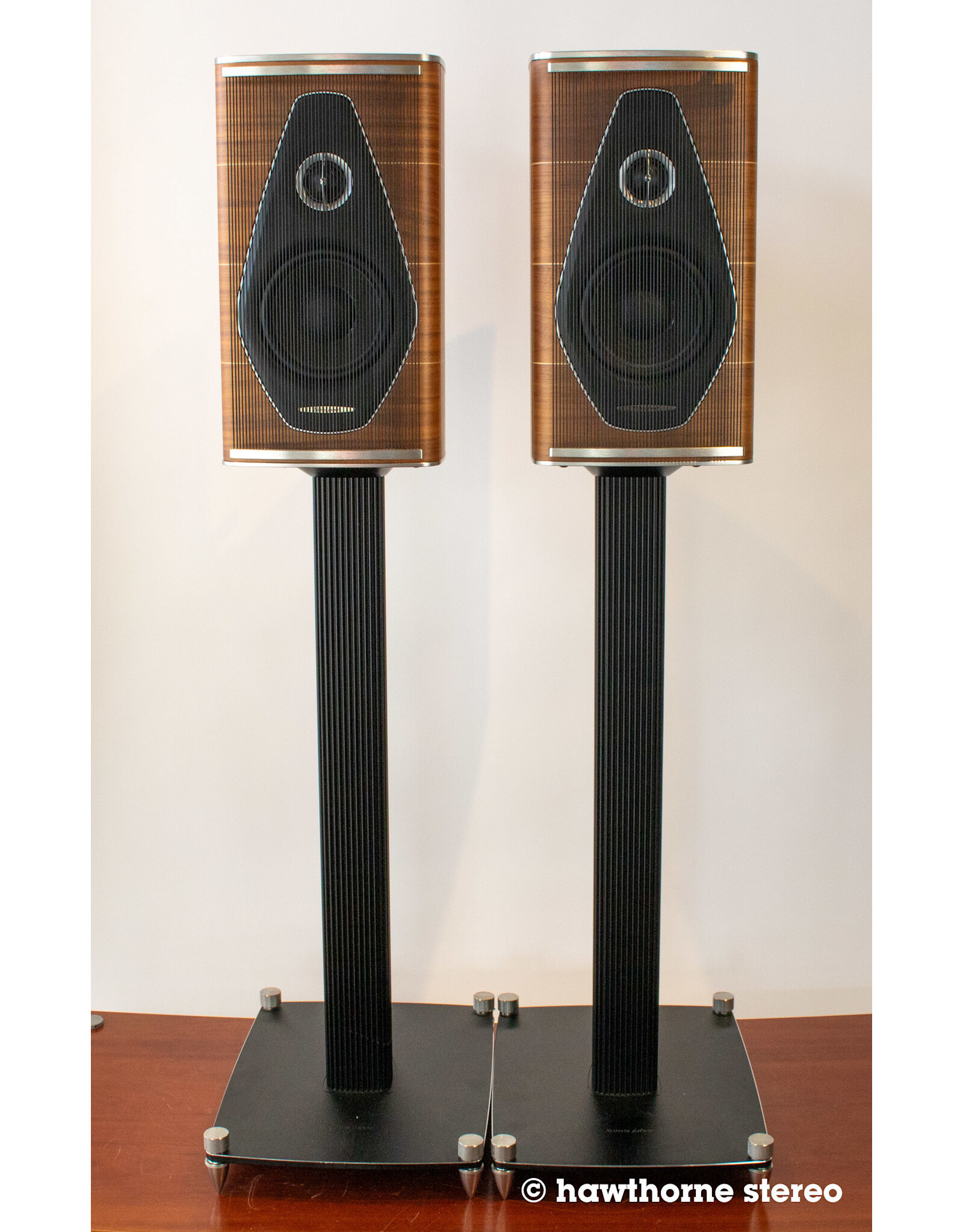 Sonus Faber Sonus Faber Olympica Nova 1 Bookshelf Speakers USED